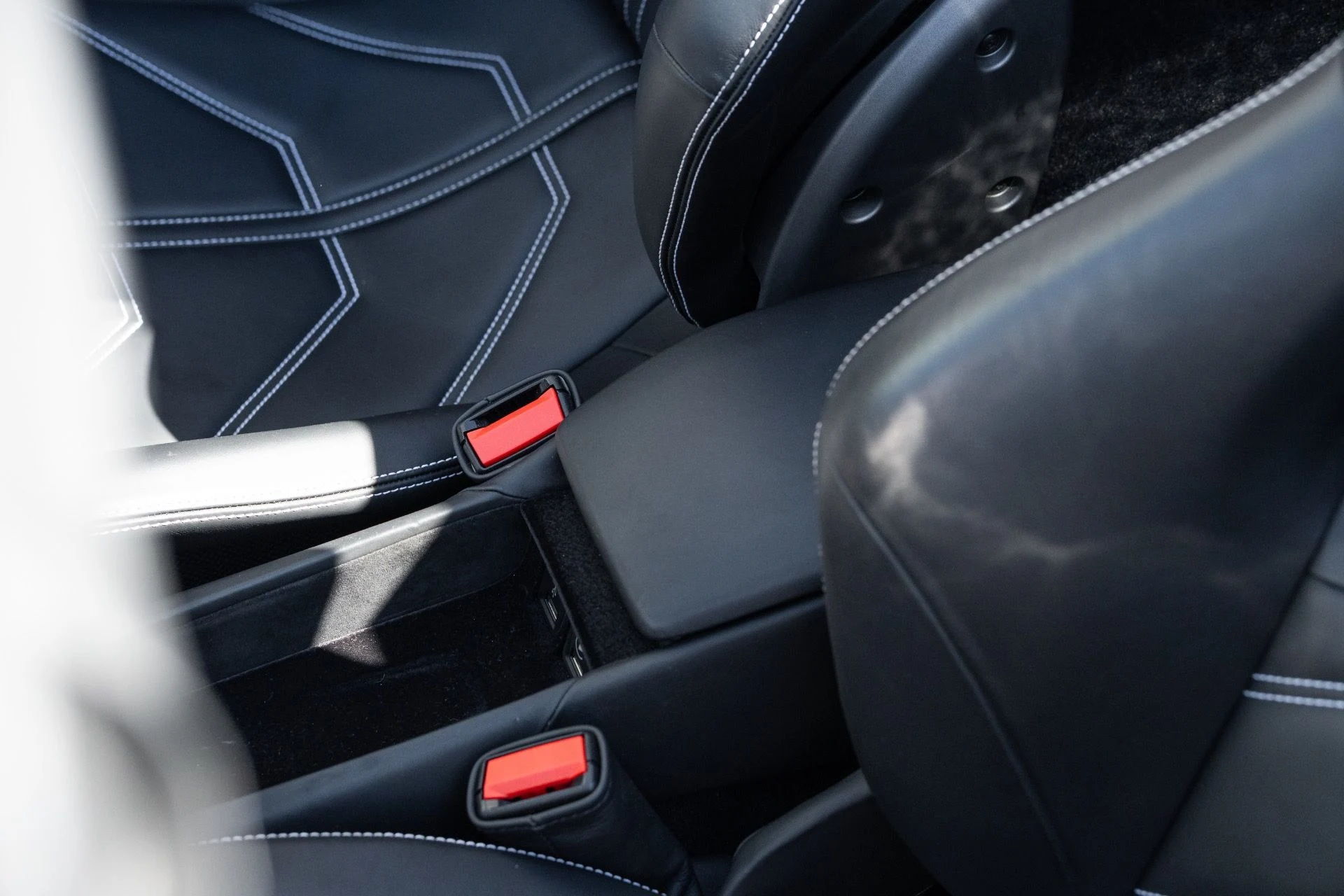 mph047_912546446_Used_2017_Ferrari_488_Spider_1771888975_7cc0697199