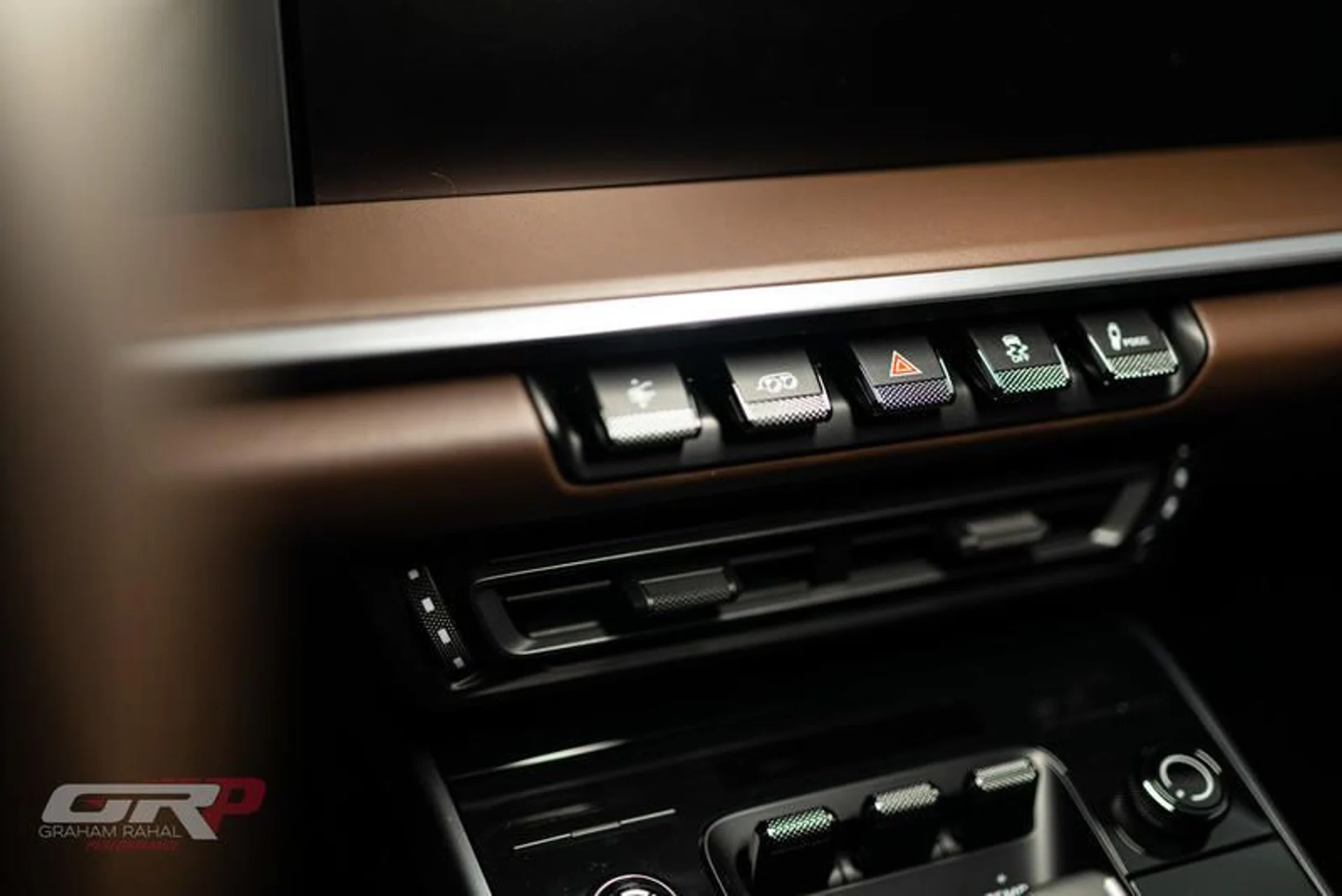 mph047_930736273_CD_7_D8_D24_B597_4_C1_C_9080_121700_F4_CE_4_D_a9039bd315