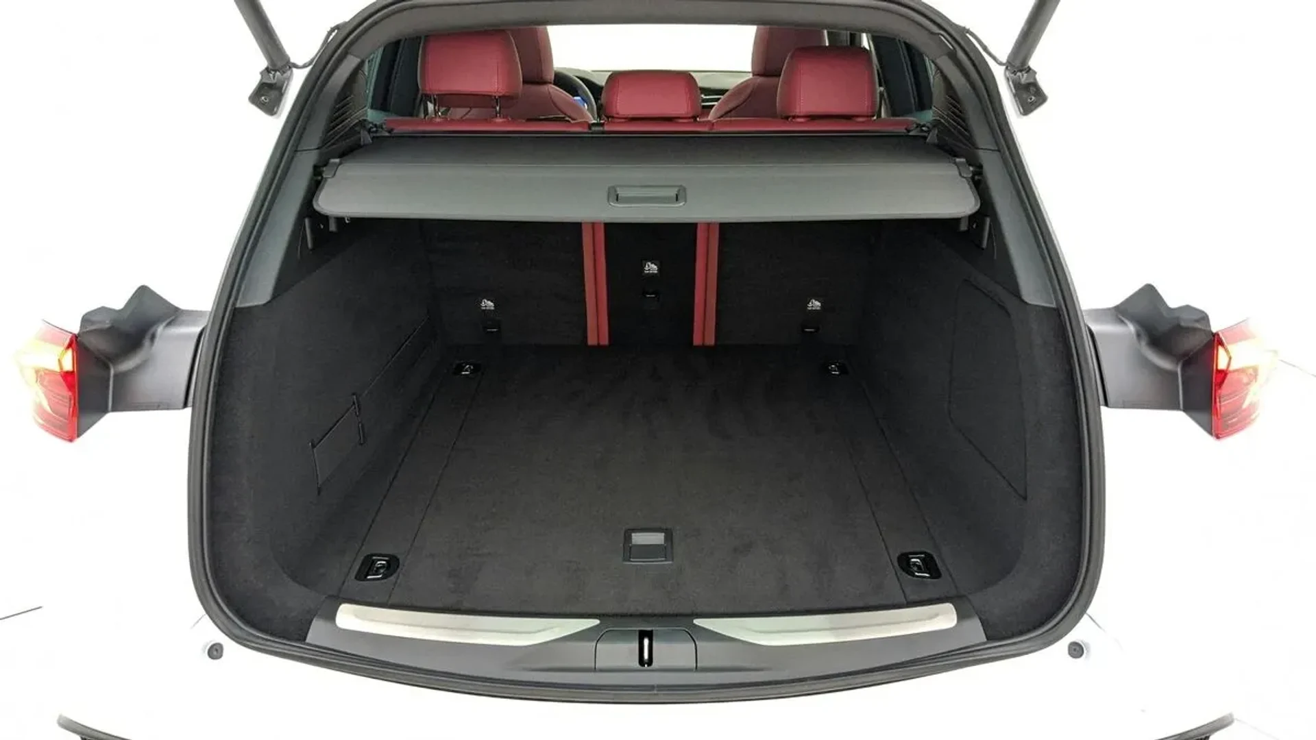 mph047_941843622_yhmaazvd7m19a5ha5j7zdawf9em4_733f761ee6