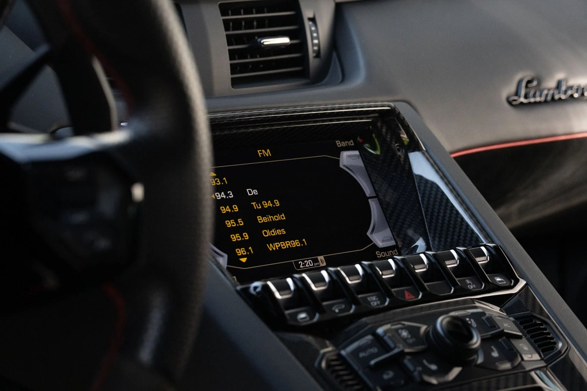 mph047_979599971_Used_2016_Lamborghini_Aventador_LP_750_4_SV_1760392295_21122063be
