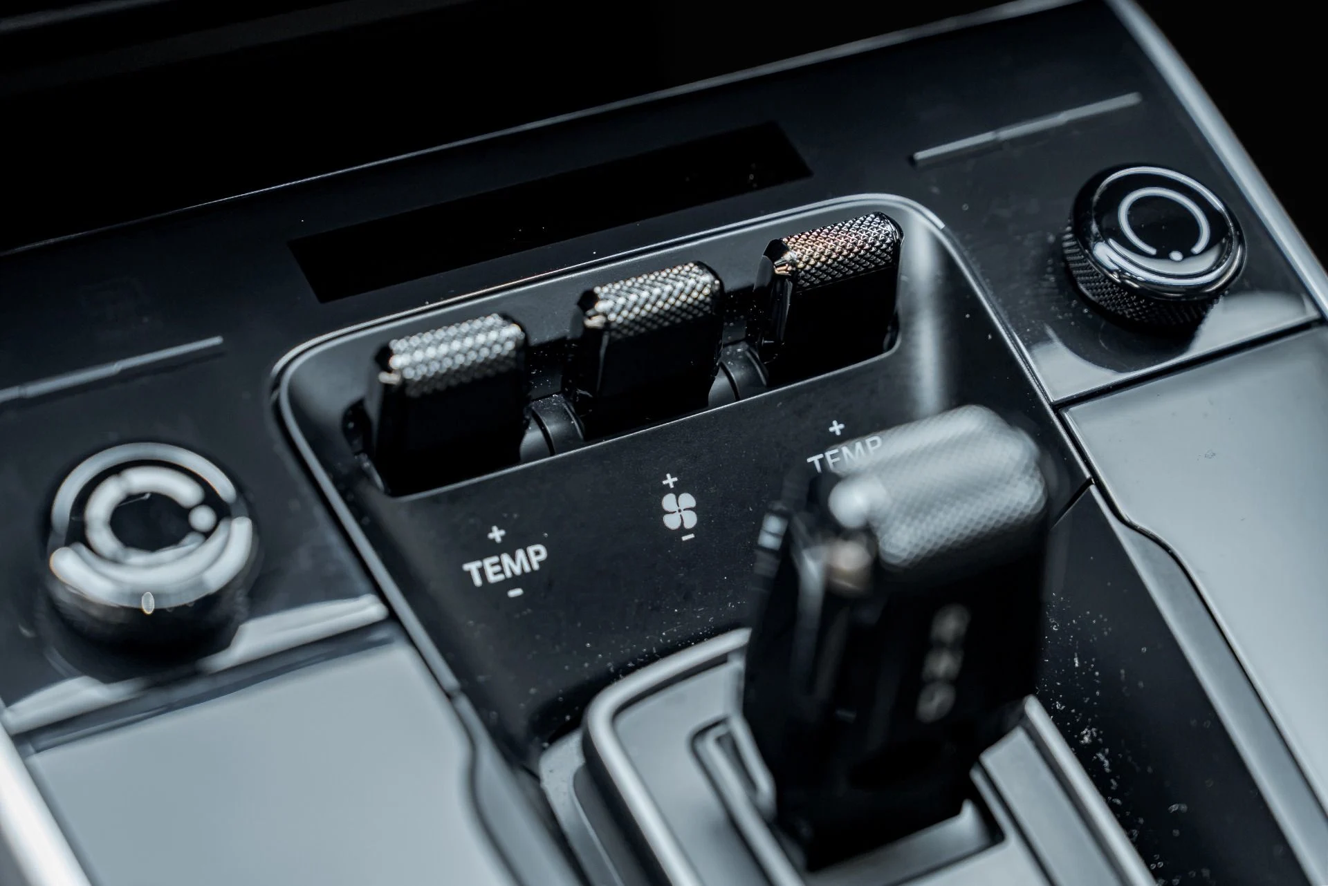mph048_1004349721_Used_2022_Porsche_911_Turbo_S_1788393974_c61bf18509