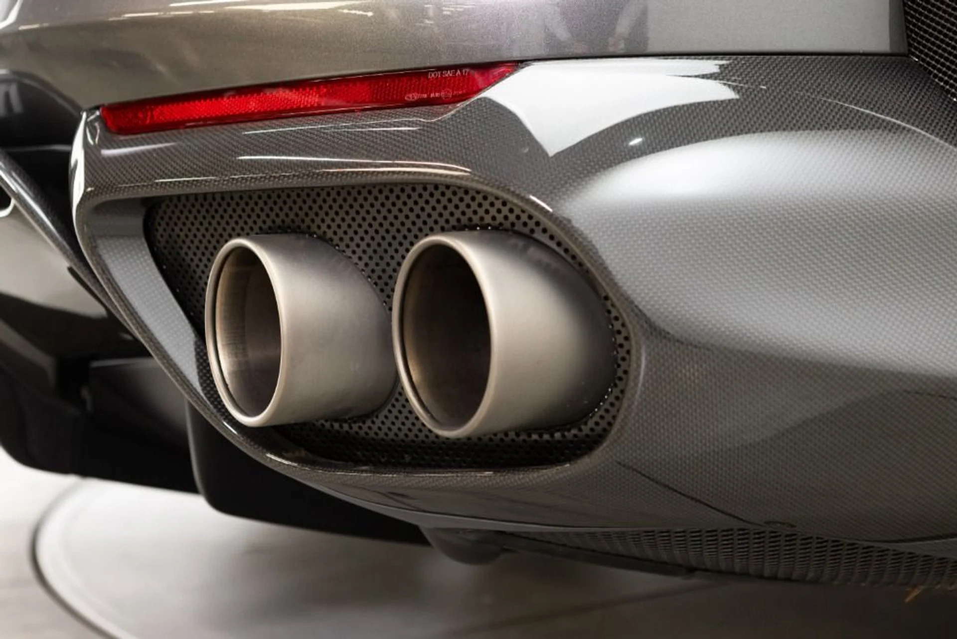 mph048_1033210261_Used_2023_Ferrari_812_GTS_c8189a906a