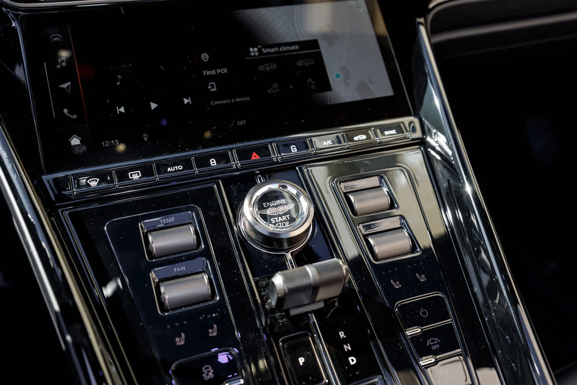 mph048_1059960872_49_24c131f937