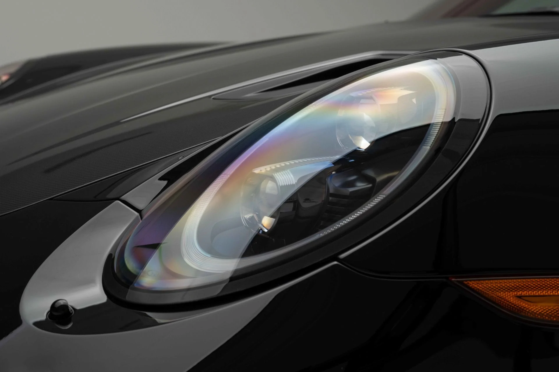 mph048_1081644667_Used_2018_Porsche_911_GT_2_RS_1774025667_ebf80520ba