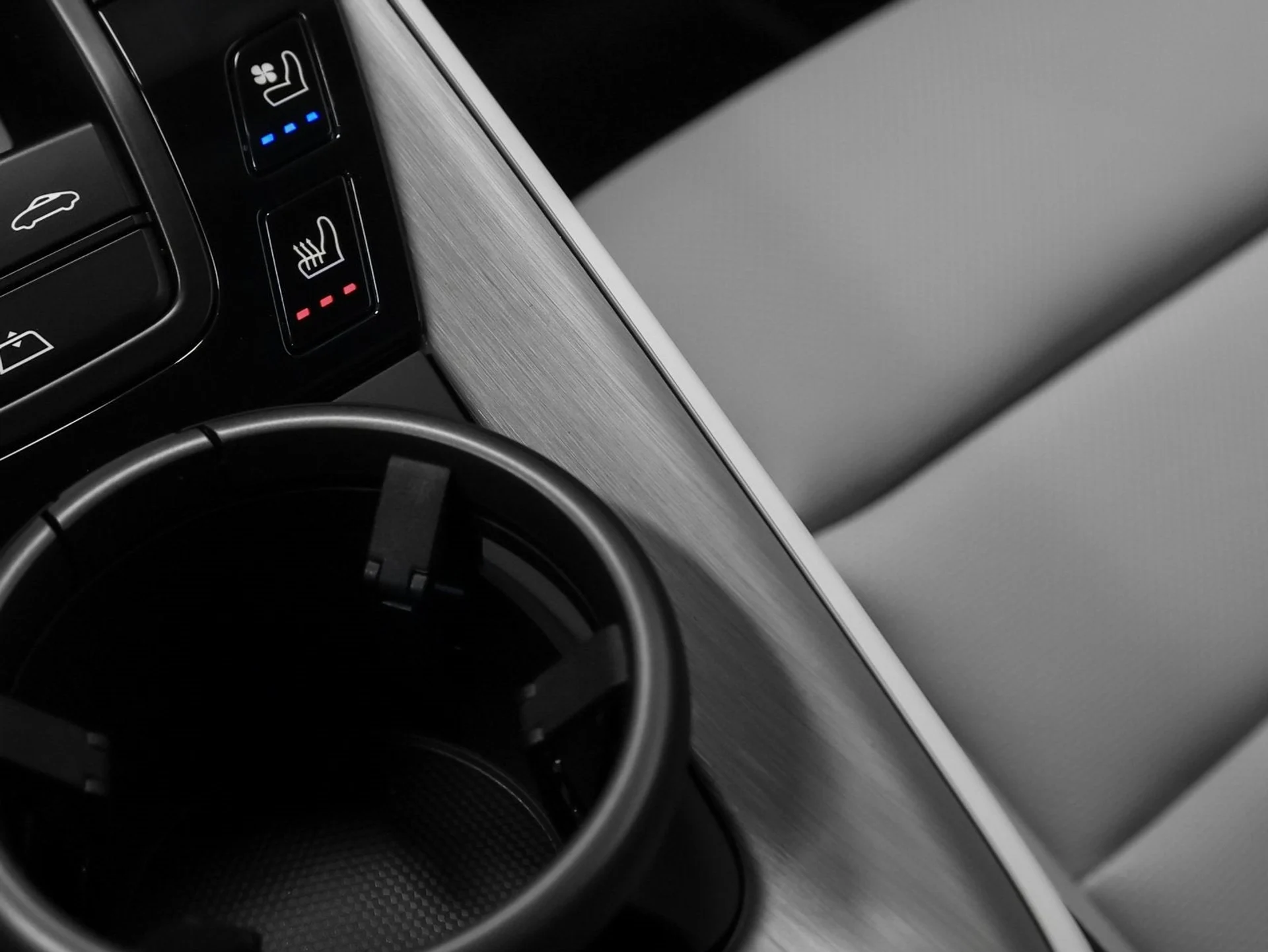 mph048_110041287_49_17a999dcb3