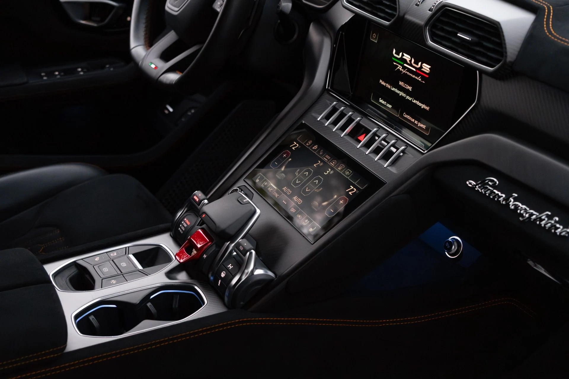 mph048_1100439270_Used_2023_Lamborghini_Urus_Performante_1764644913_8497b691ee