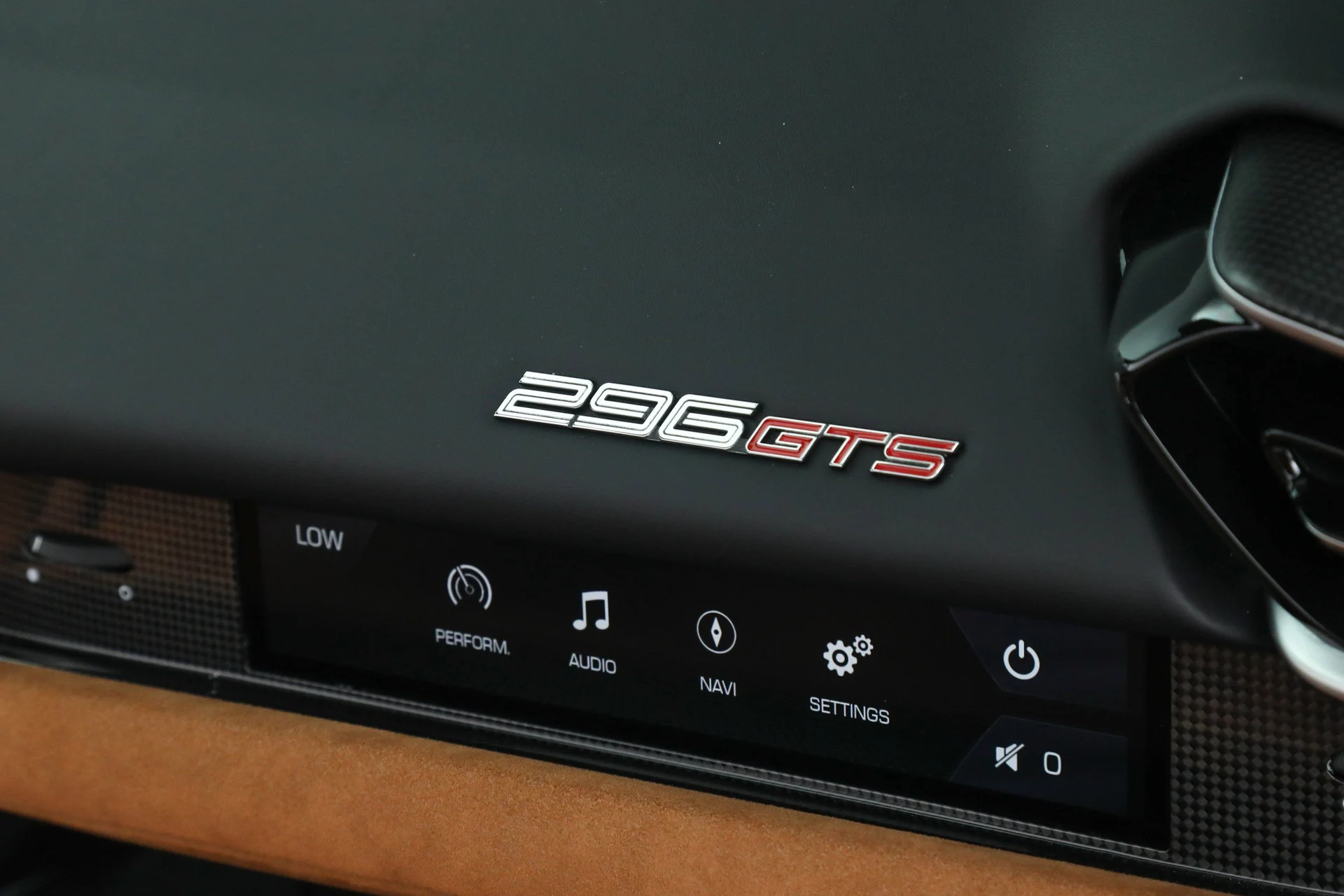 mph048_110940399_b149353b0680bc14e9f91b58aaee2d68_65d8e15b72