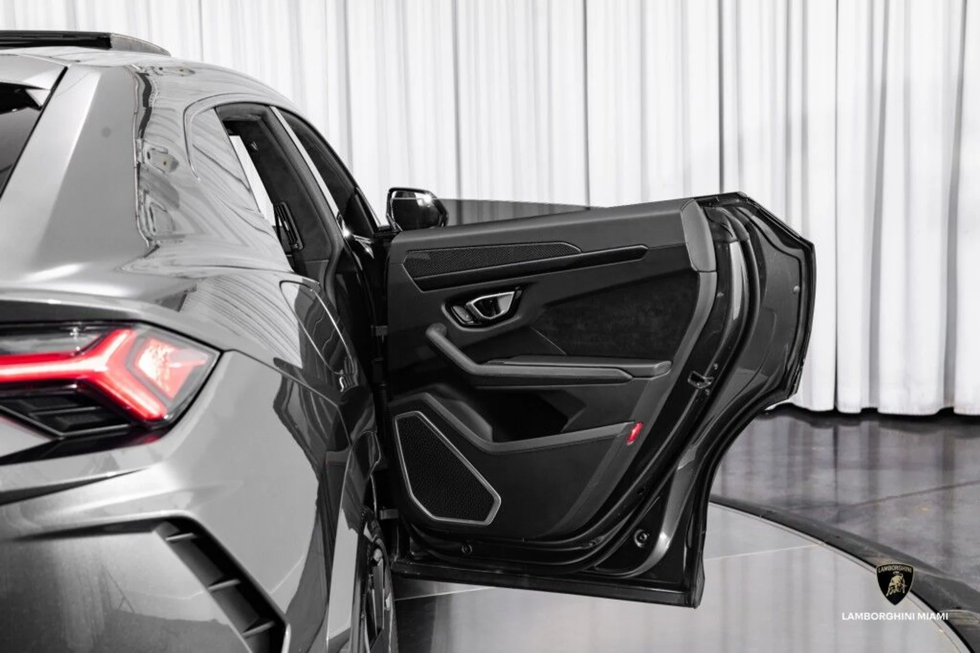 mph048_1126833761_ee6c6c04a459f87cb33687cb9b06add8_1280e2fa7c