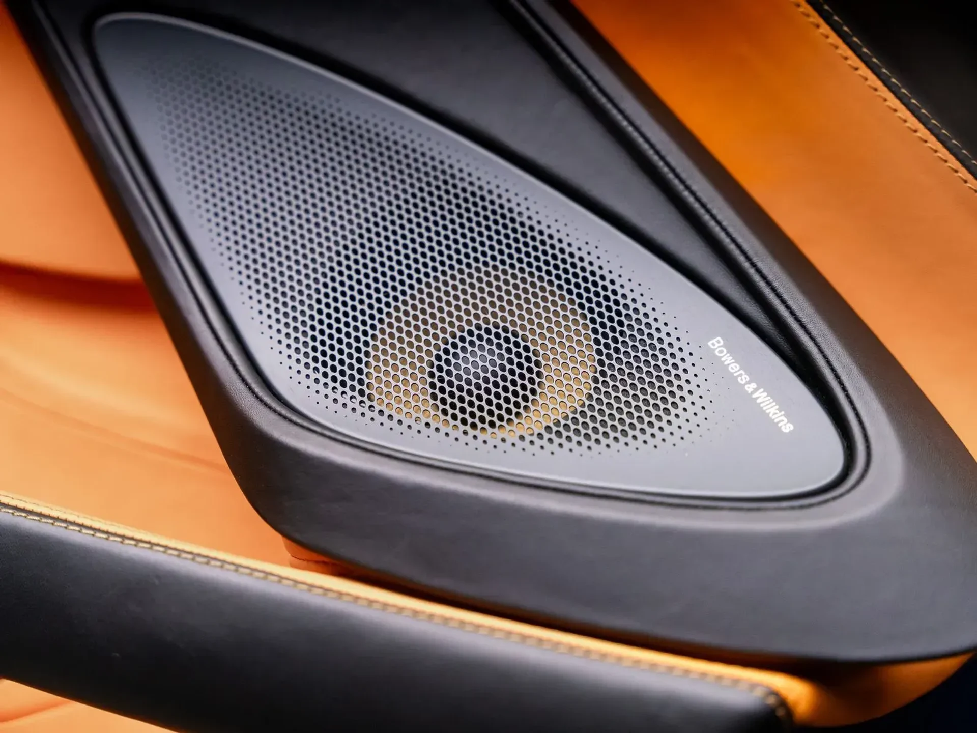 mph048_112995269_5623ff3a_0edf_4012_b195_aadffe69ff3c_a42786e802