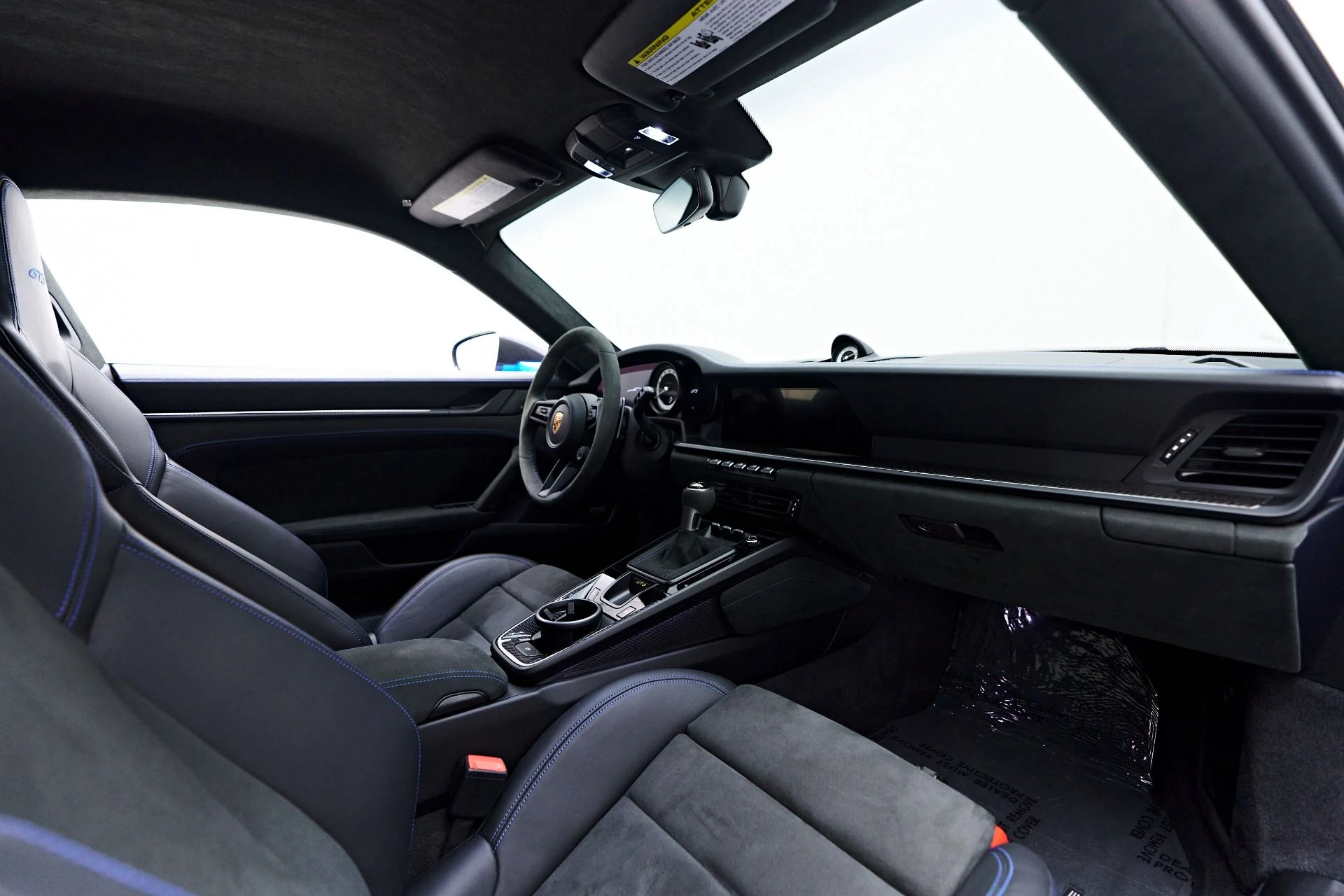 mph048_1130160627_Used_2022_Porsche_911_GT_3_1757034839_187adedf9a