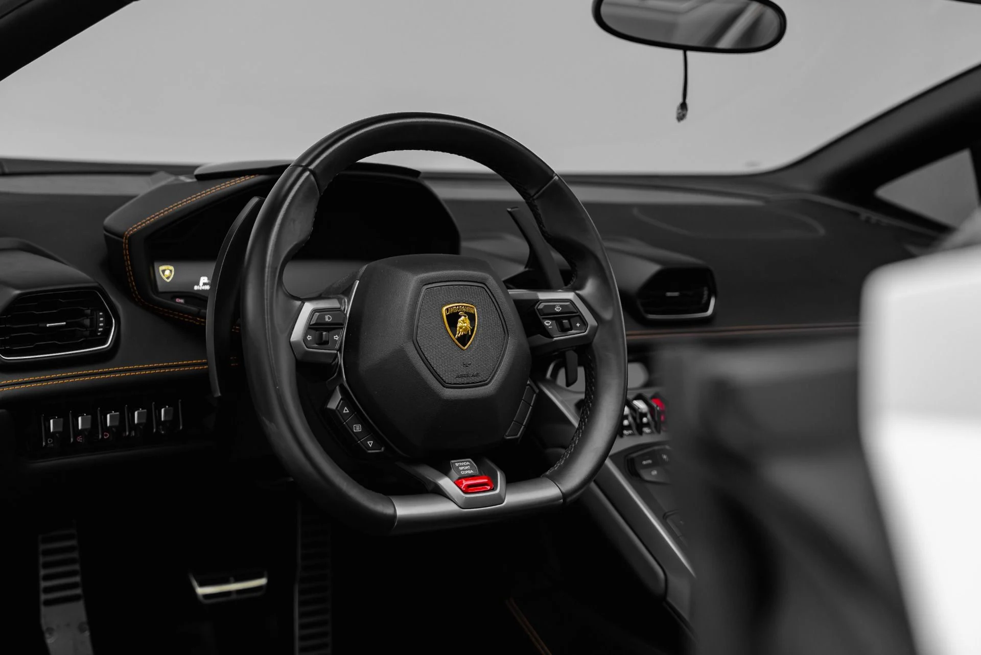 mph048_1137578630_Used_2017_Lamborghini_Huracan_LP_580_2_Spyder_1787204873_fee00740cc