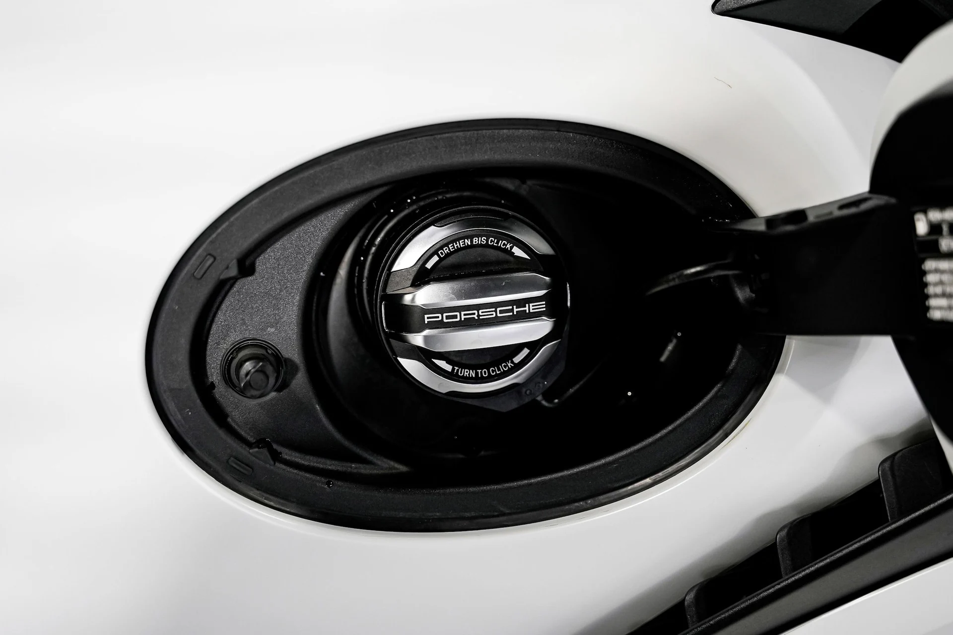 mph048_1139008480_6d7ca5cf20deefccb2003e412eb52165x_4cce9bd9a1