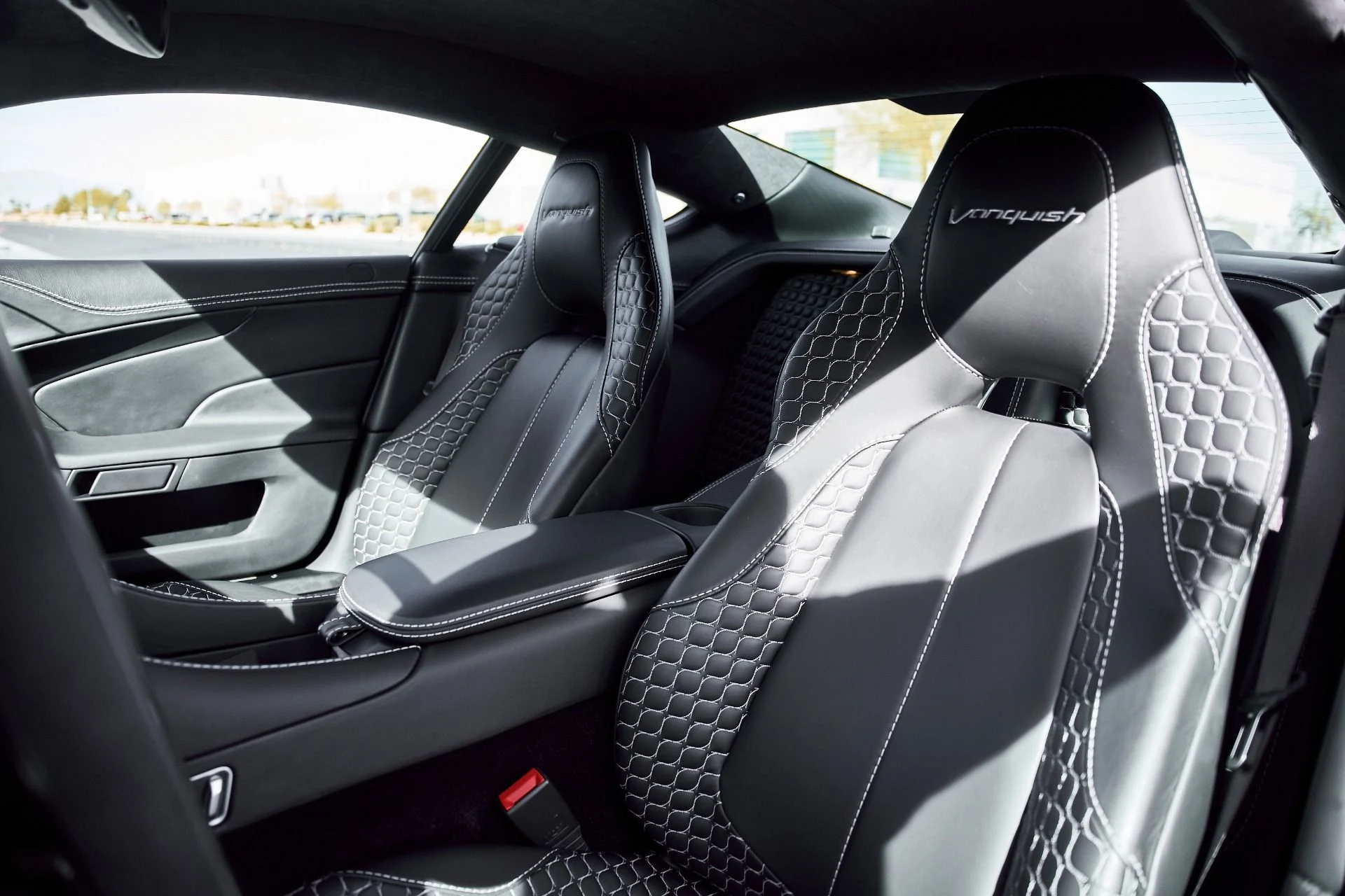 mph048_1149883786_Used_2014_Aston_Martin_Vanquish_V12_1773193819_cc23046a67