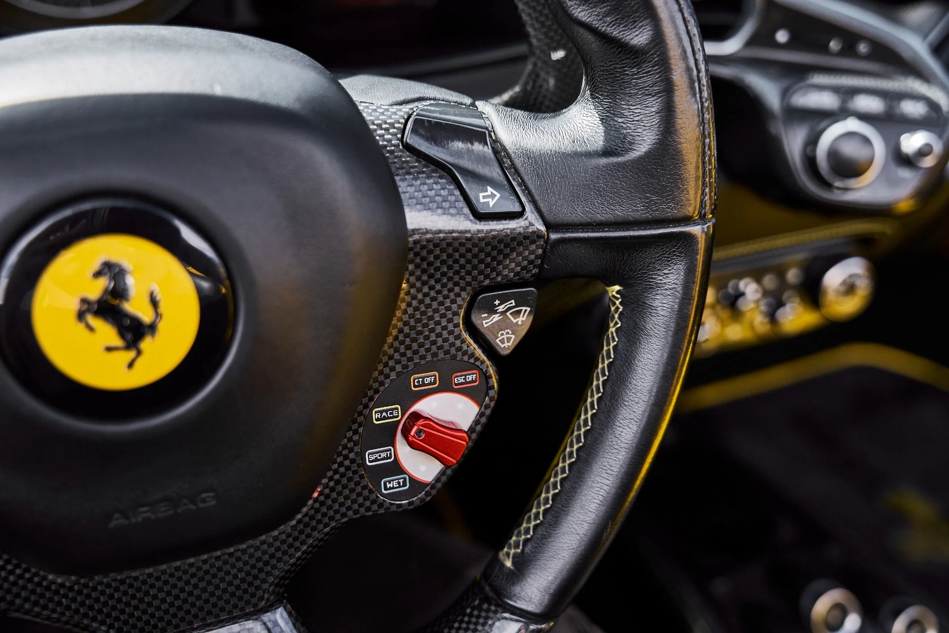 mph048_1178086599_Used_2013_Ferrari_458_Spider_Base_1778089107_163bbf507e