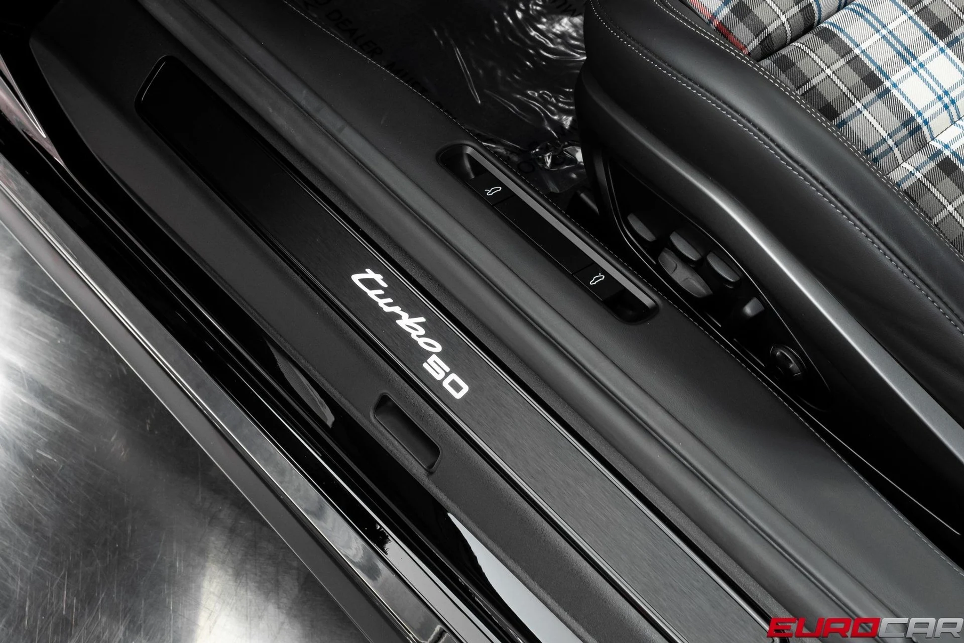 mph048_1186667171_image_49_f26933bd29