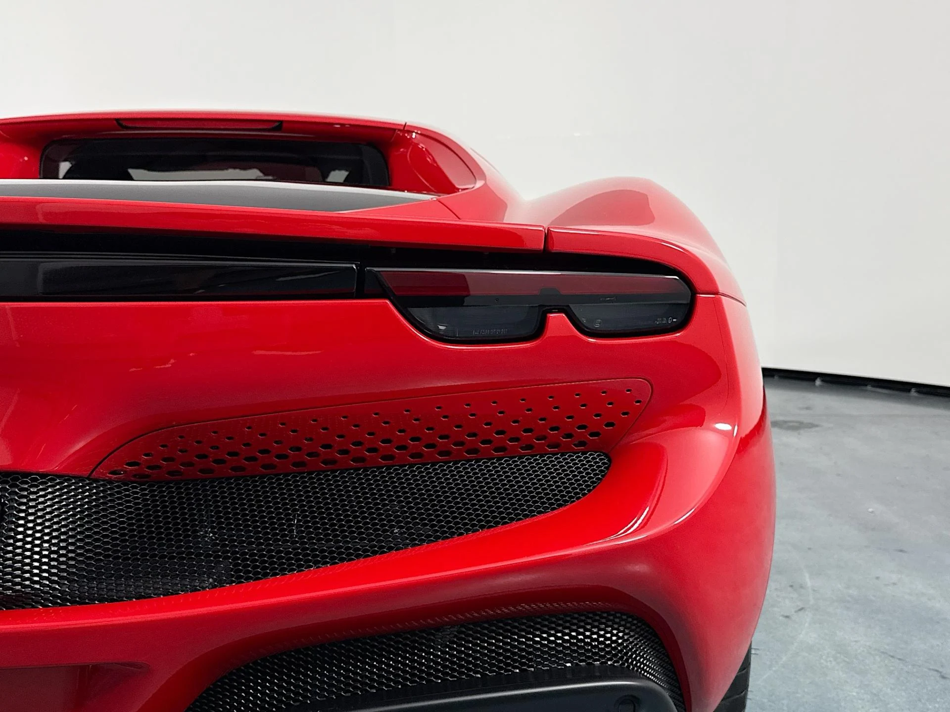 mph048_1214499973_Used_2022_Ferrari_296_GTB_1785270812_998211df36