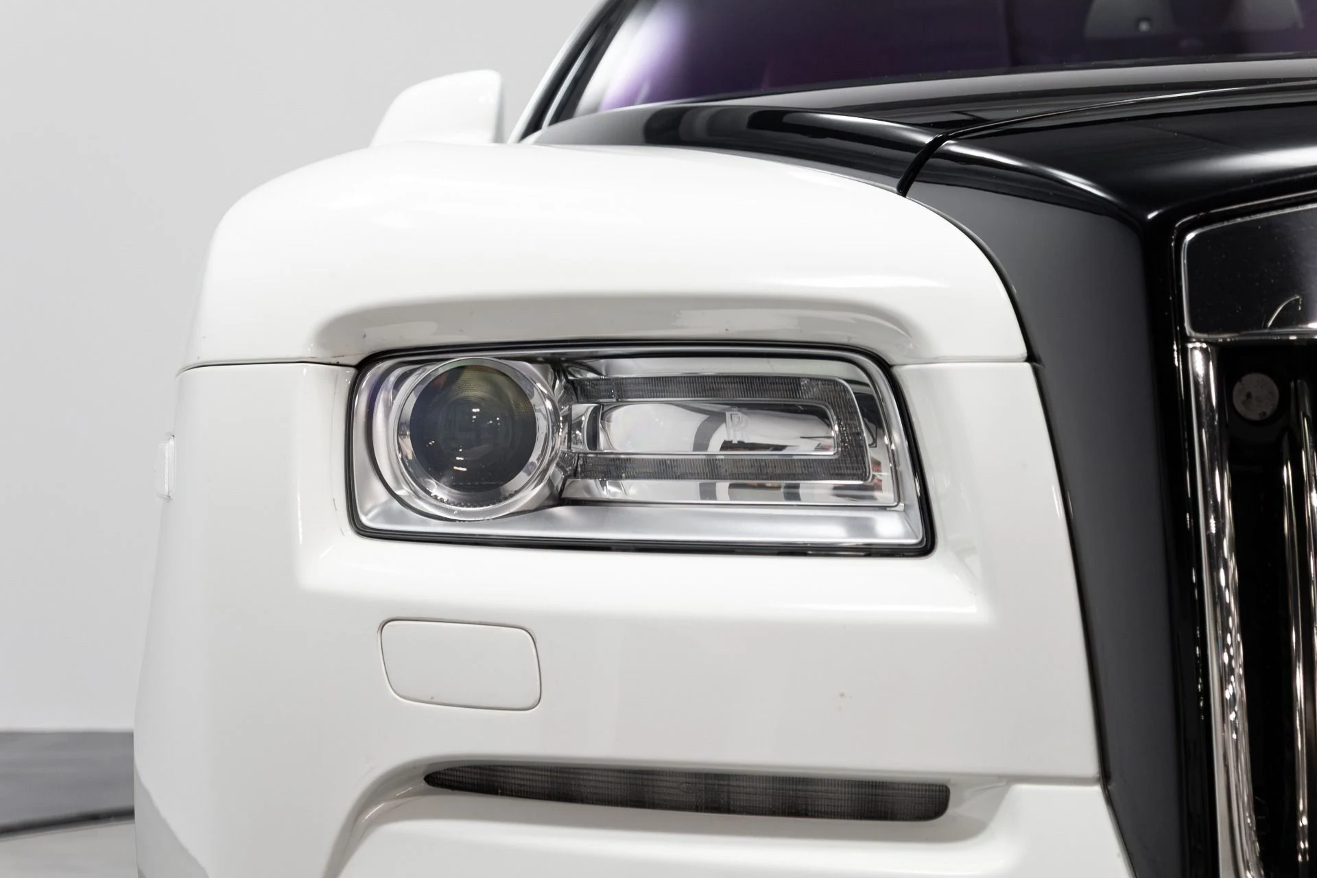 mph048_1300644968_Used_2014_Rolls_Royce_Wraith_1768708128_ccd558c7e8