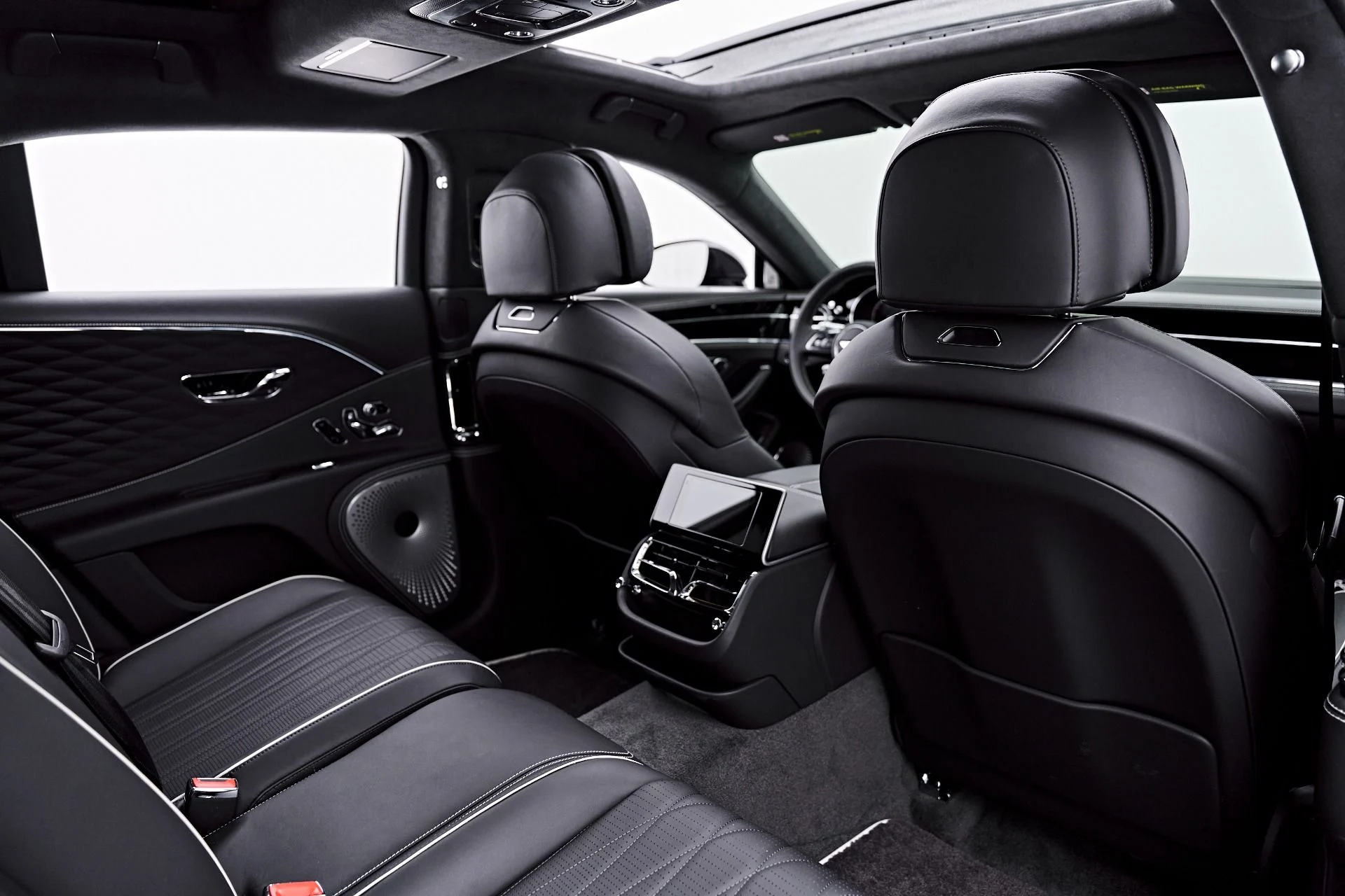 mph048_1302674370_Used_2022_Bentley_Flying_Spur_V8_1788486062_daf23d0202