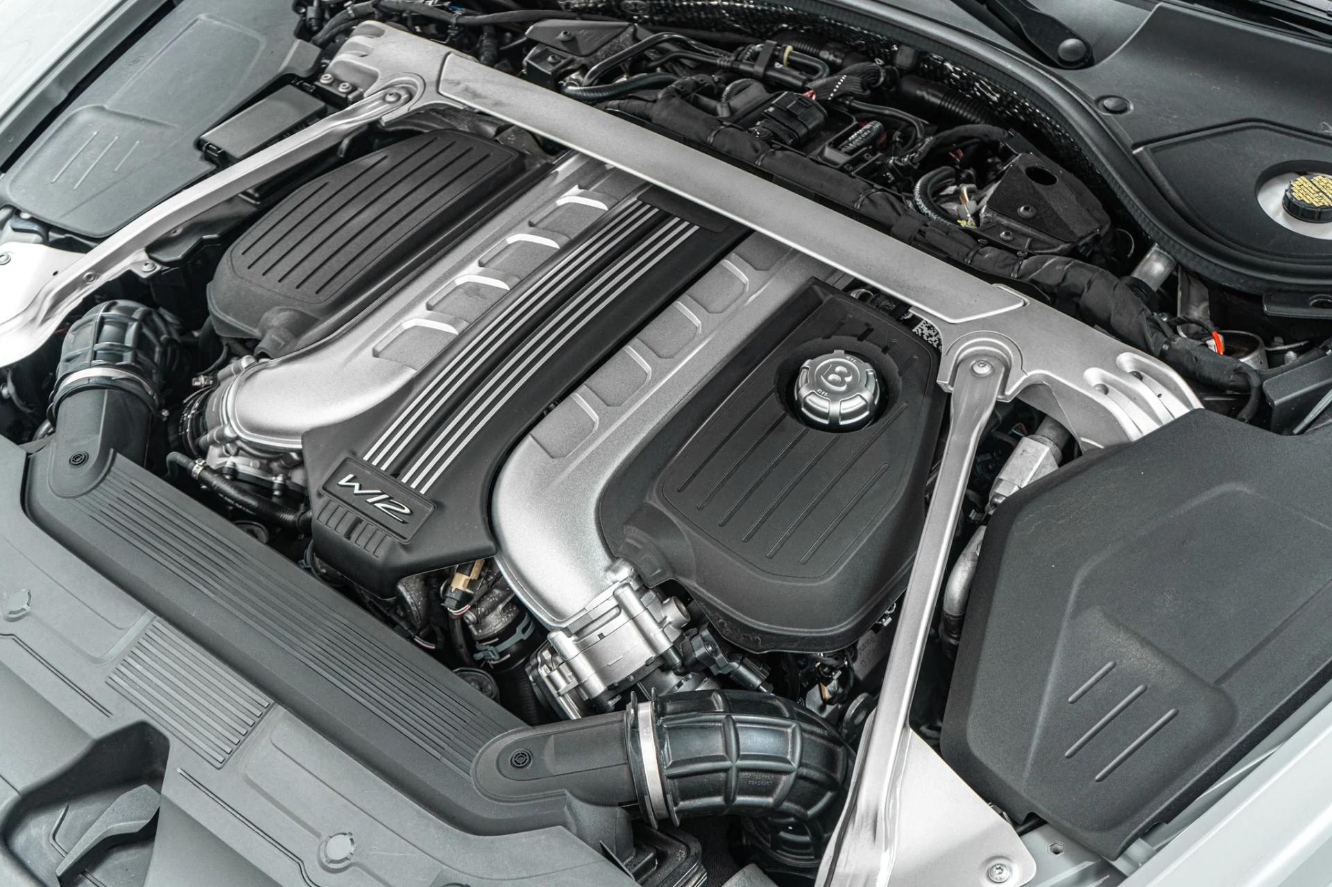 mph048_1349240558_Used_2024_Bentley_Continental_GTC_Speed_1784065541_66b25be27b