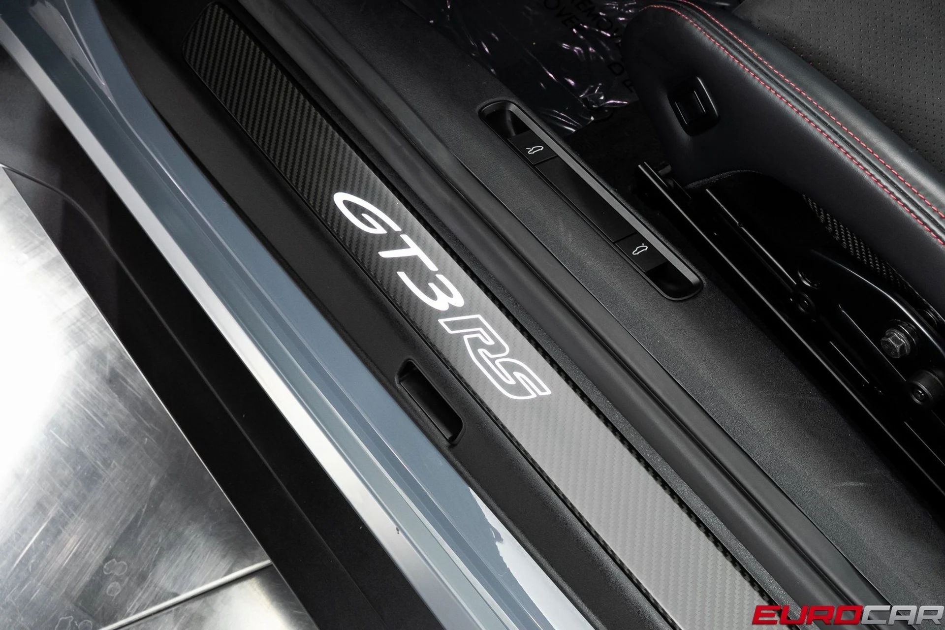 mph048_1350354093_image_49_11cdb1caac