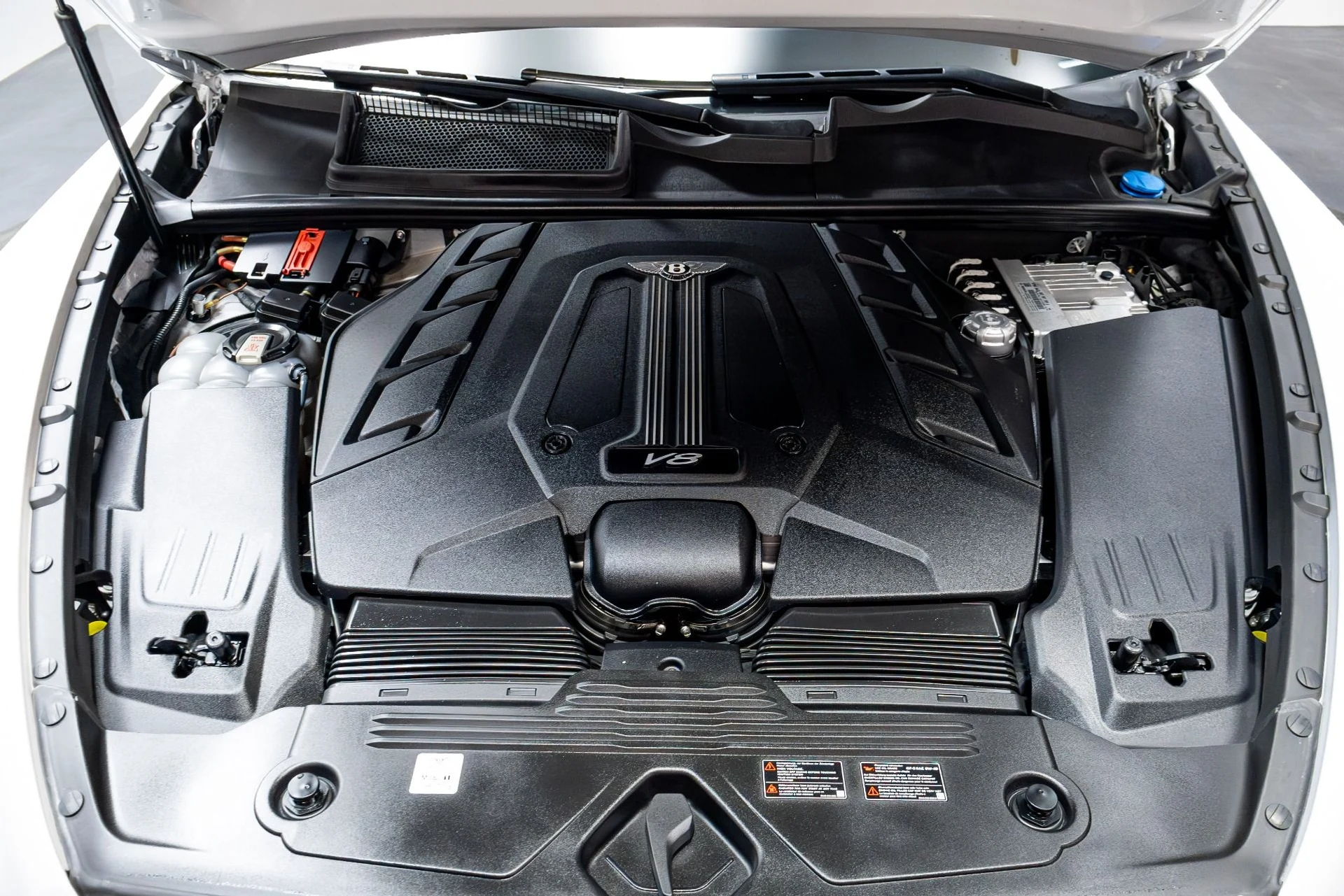 mph048_1353108459_Used_2021_Bentley_Bentayga_V8_First_Edition_1774291657_441711eade