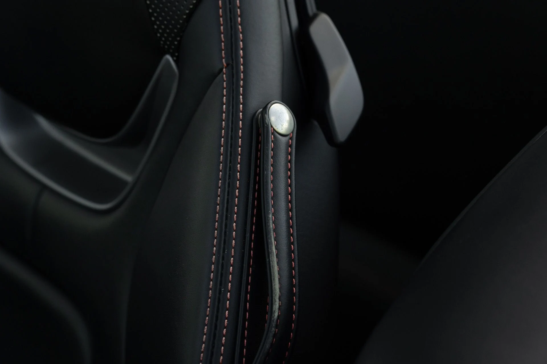 mph048_1372907607_Used_2020_Ferrari_Portofino_1760457229_e9be57a463