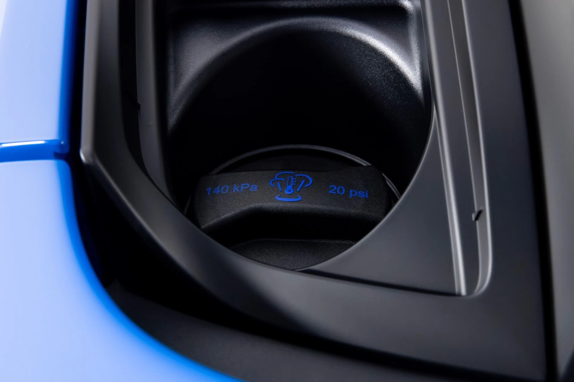 mph048_1378114306_Used_2025_Porsche_911_GT_3_RS_1765482755_b692aafc0b