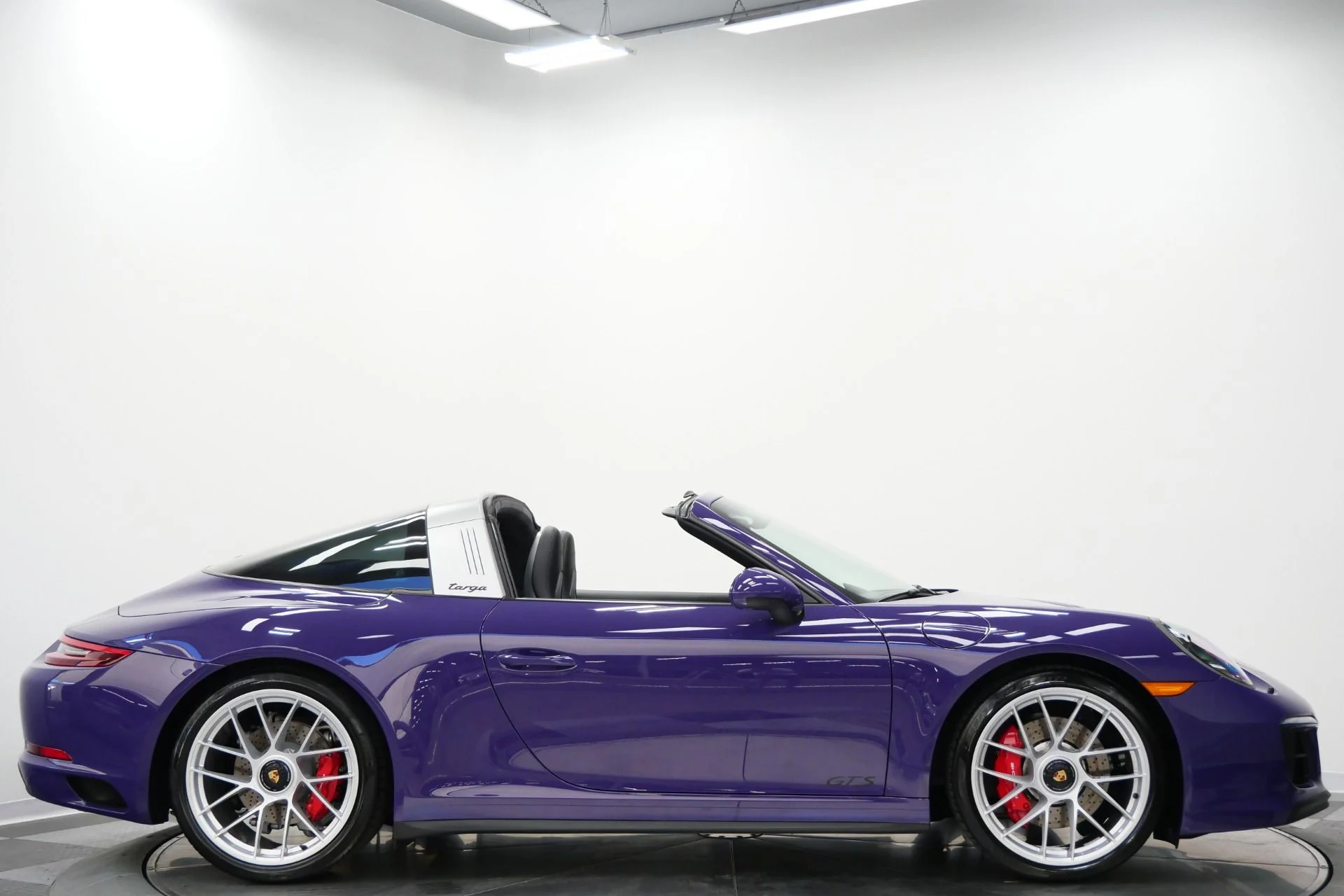 mph048_1382631023_Used_2018_Porsche_911_Targa_4_GTS_Low_Miles_Rare_GT_3_RS_Paint_Color_1773938313_412e3171d0