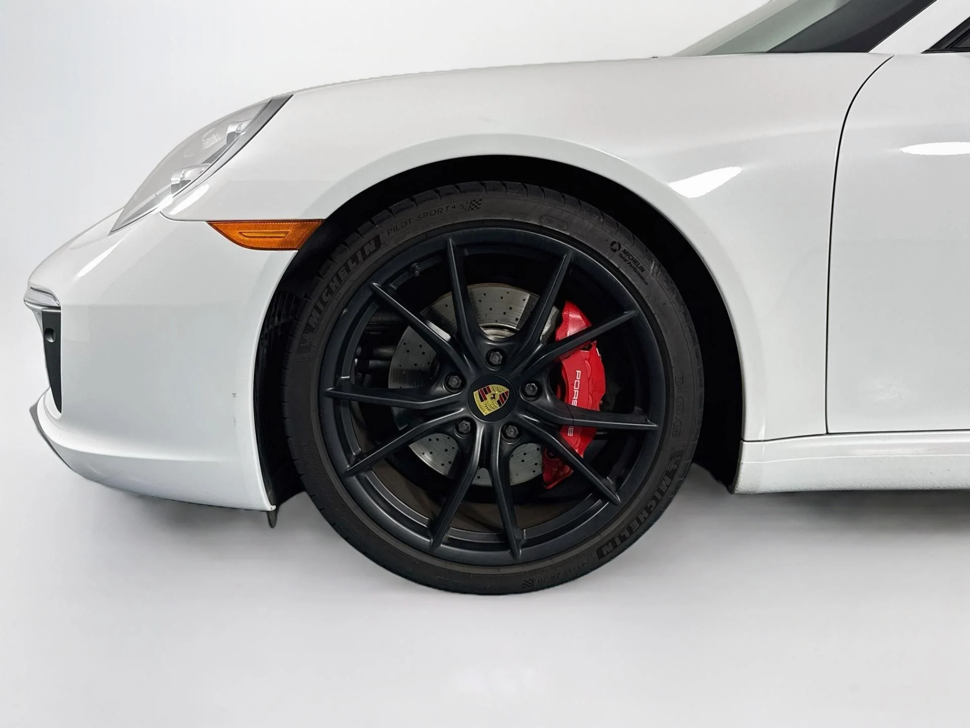 mph048_1412832064_Used_2018_Porsche_911_Carrera_S_1791577862_39cebafdeb