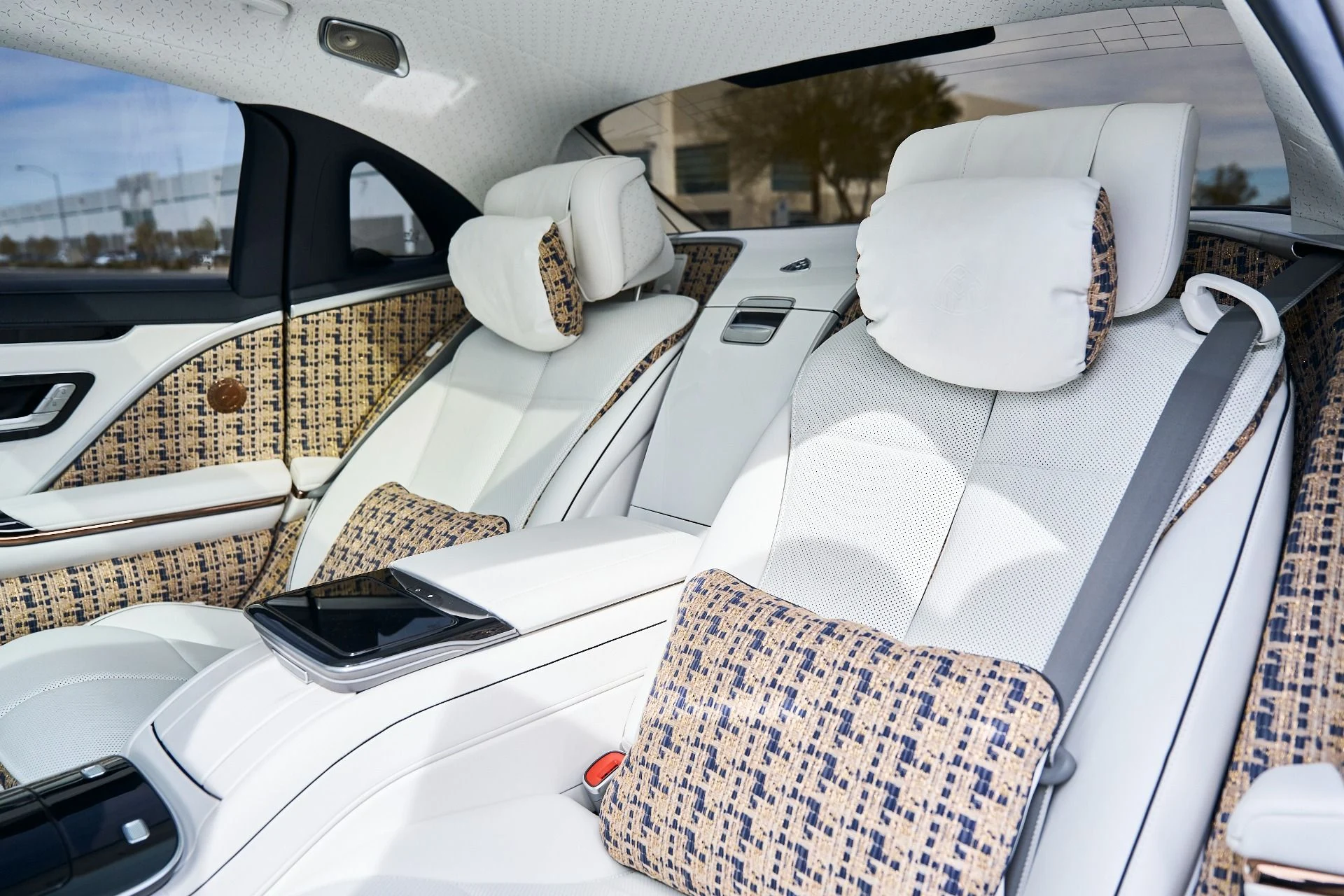 mph048_1415533510_Used_2023_Mercedes_Benz_S_Class_Maybach_S_680_1772678611_c682b779d8