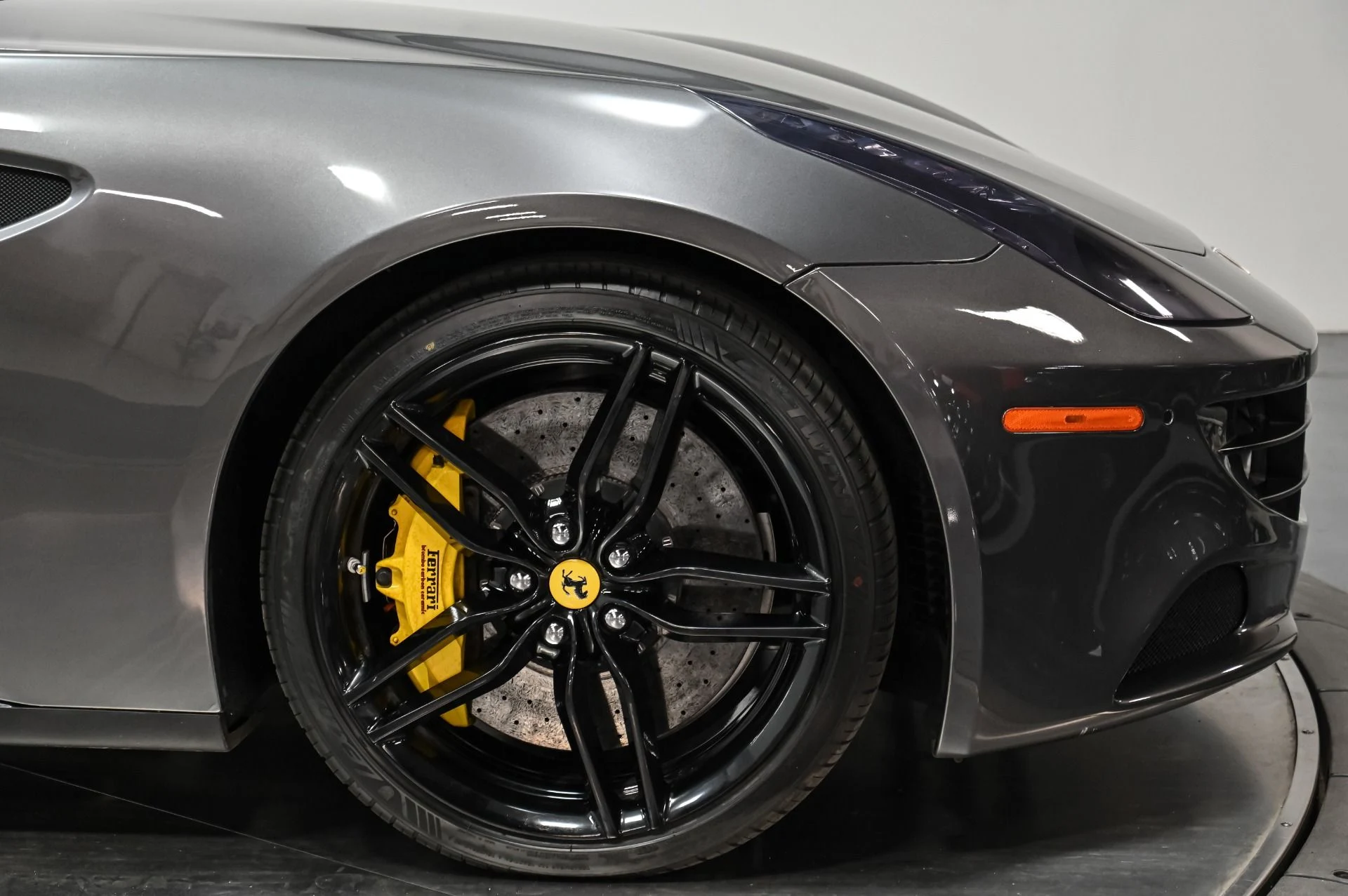 mph048_1415599041_Used_2014_Ferrari_FF_1758753683_40db7e7824