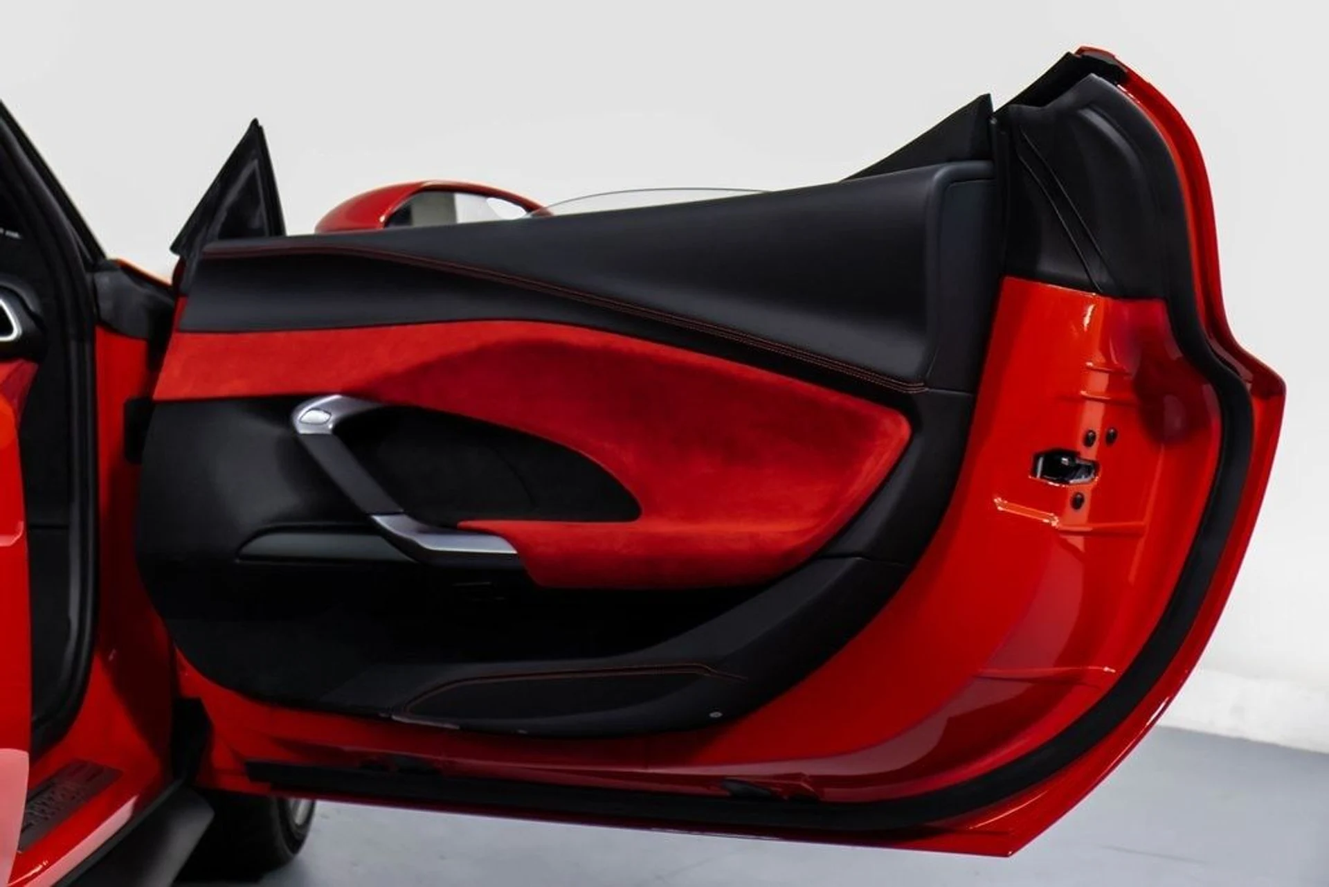 mph048_1442769118_03c907bfa98cb9c23b6f3e7a946a155bx_fb32c6cb95