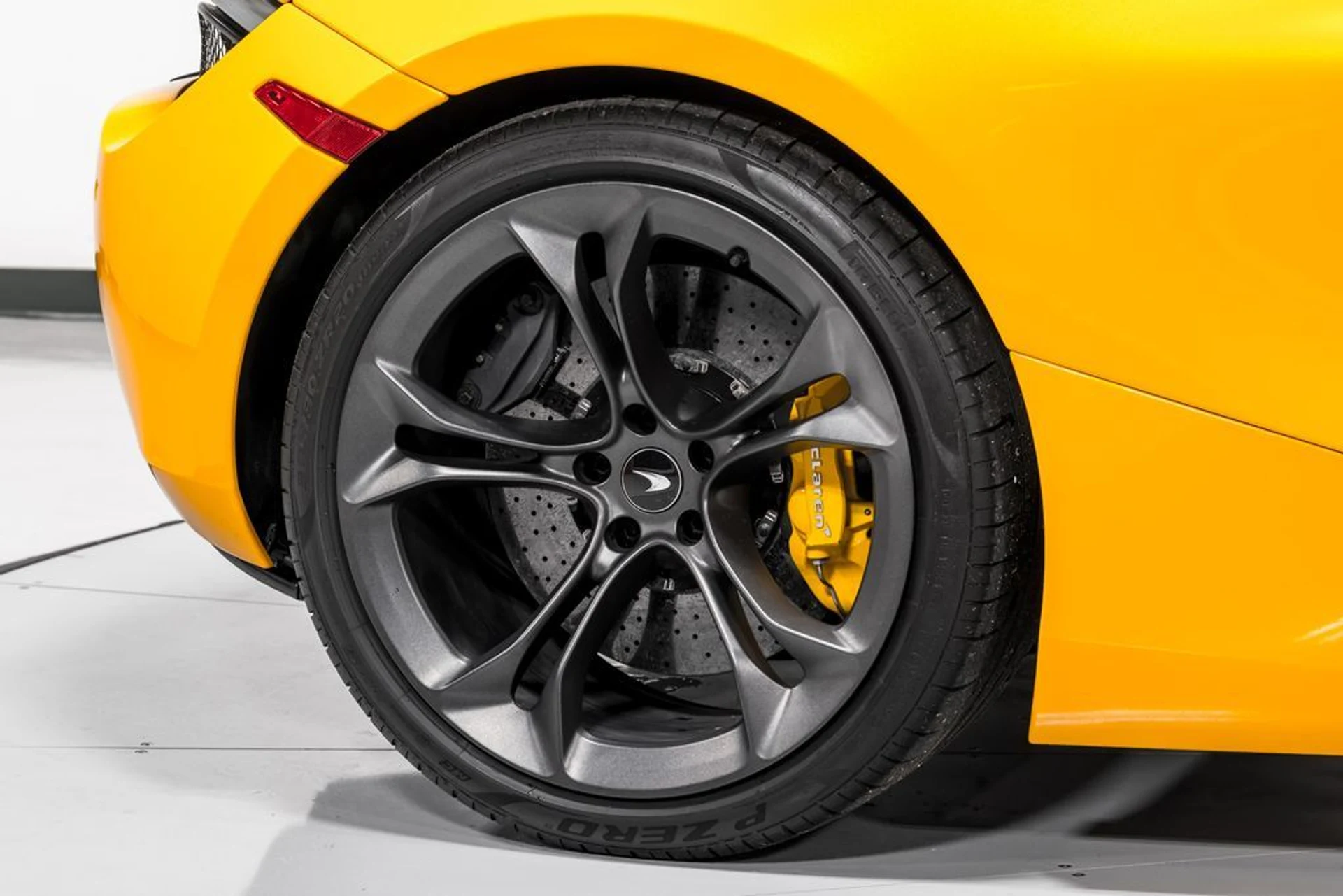 mph048_1461562382_7a5bc20f0c3aadebb4dd106140b23751x_4b1bdbf177