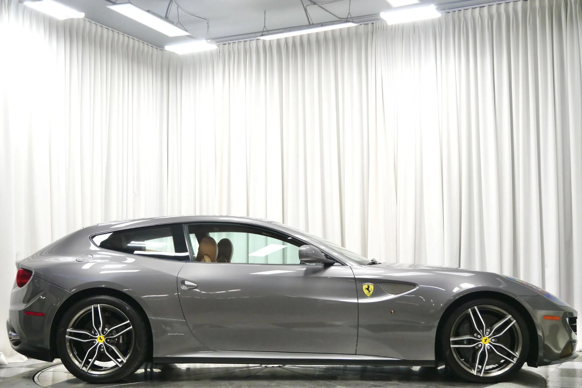 mph048_1468654981_Used_2014_Ferrari_FF_1760547739_c89cbc6bde