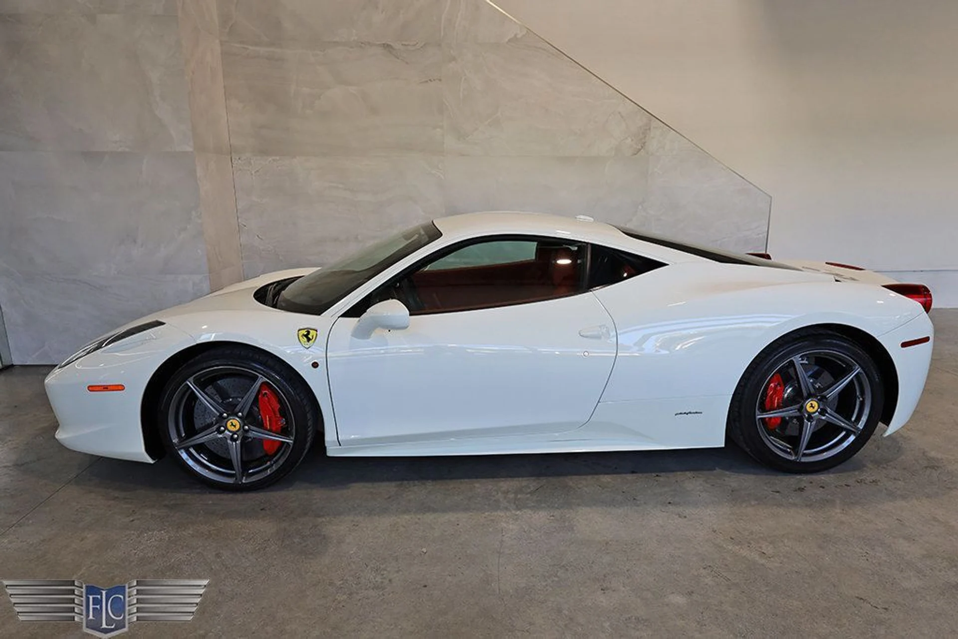 mph048_1474342172_used_2014_ferrari_458_italia_2drcoupe_9689_22770024_49_1024_d459e7a595