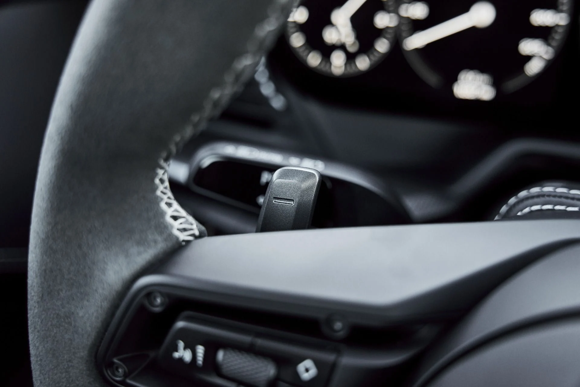 mph048_152076845_Used_2023_Porsche_911_Turbo_S_1774404064_8c91f2c2ca