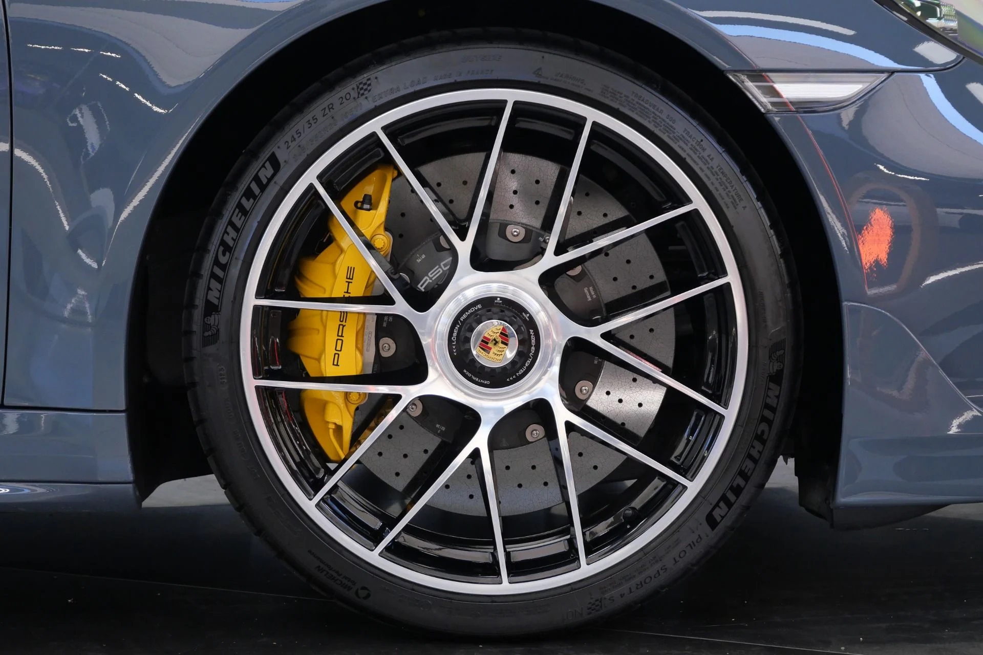 mph048_1526744660_Used_2017_Porsche_911_Turbo_S_Aerokit_Turbo_Burmester_Audio_1781208187_bd3e62bc29