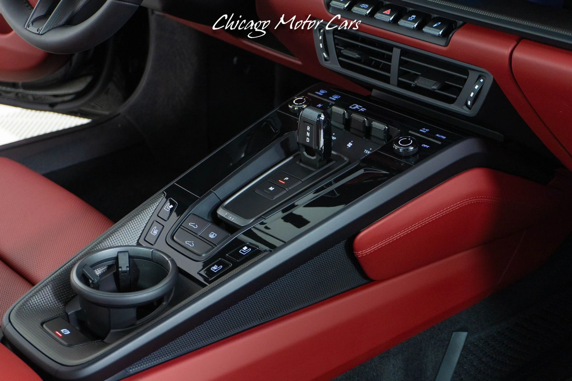 mph048_1538696345_13069_p49_l_a2472f2a4b