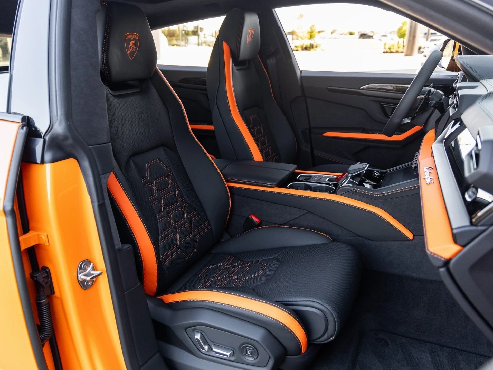 mph048_1554736420_49_410c843a15