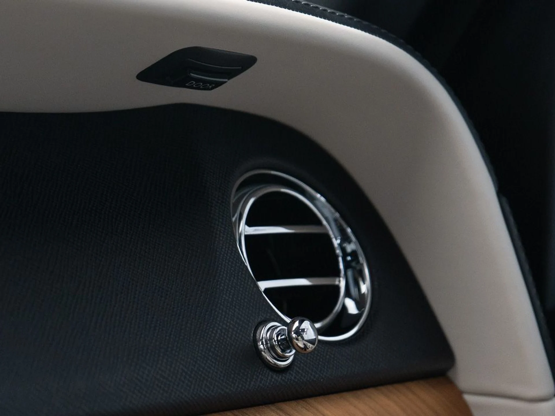 mph048_1566758773_fbbac5f9c0226cc05d4423978bc33fa0_e3a6f08521