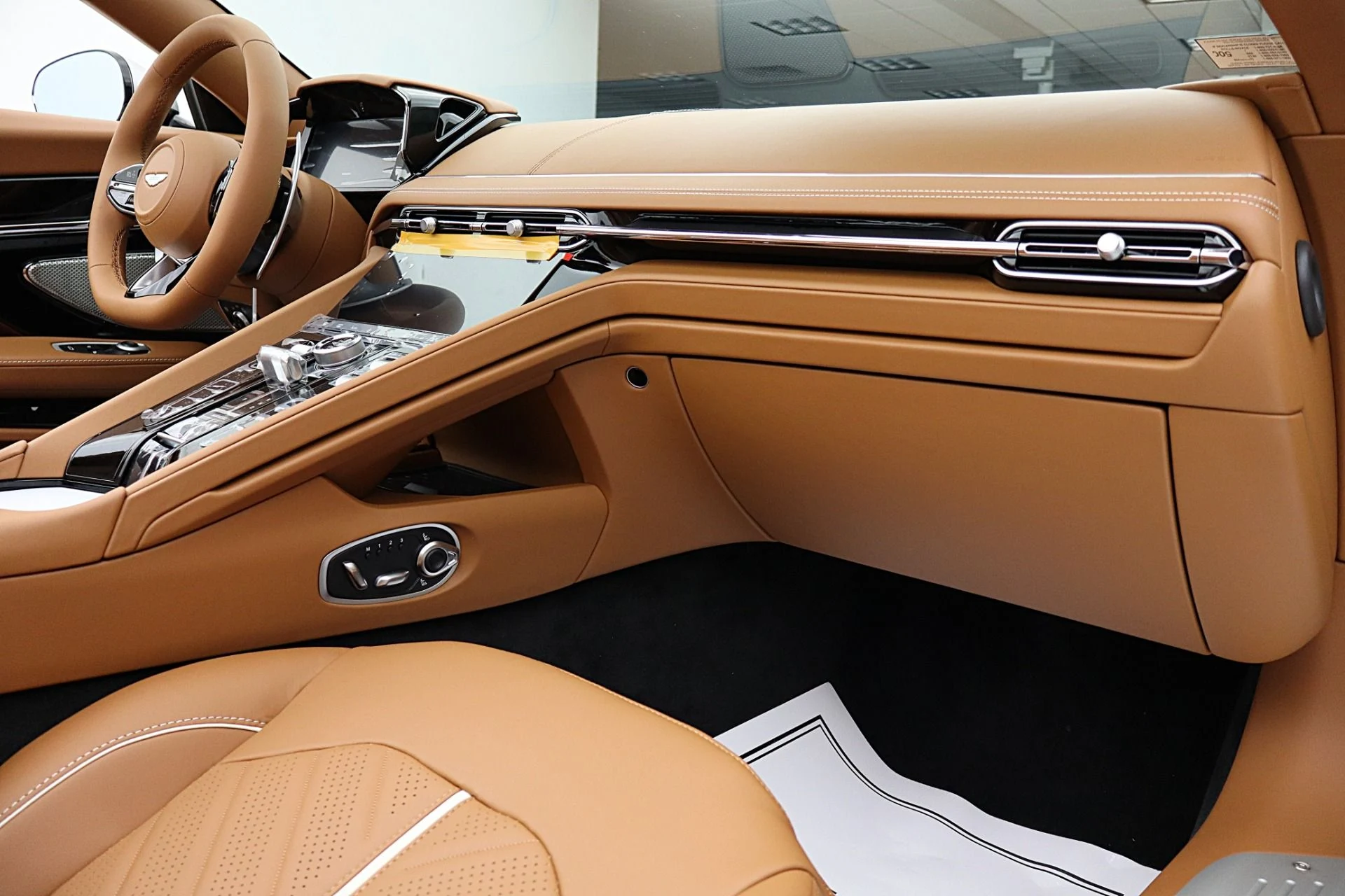 mph048_1591115714_New_2026_Aston_Martin_DB_12_S_Volante_f7d9484ceb