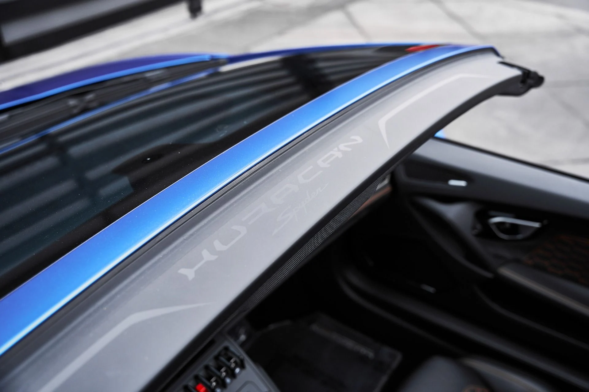 mph048_1592993446_Used_2023_Lamborghini_Huracan_EVO_Base_1775006703_3fd5f4c08a