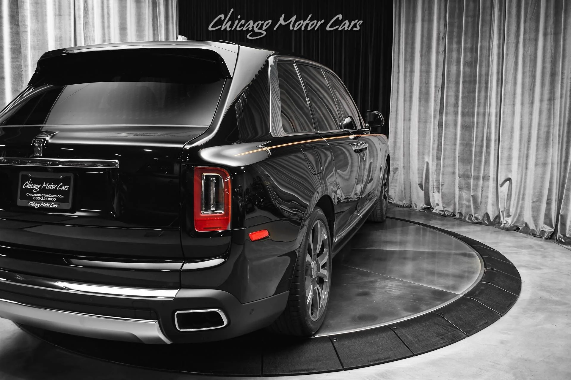 mph048_1593566751_Used_2022_Rolls_Royce_Cullinan_Bespoke_Interior_Driver_Assist_Pkg_Shooting_Star_Headliner_Stained_Ash_1744222648_8569bdd450