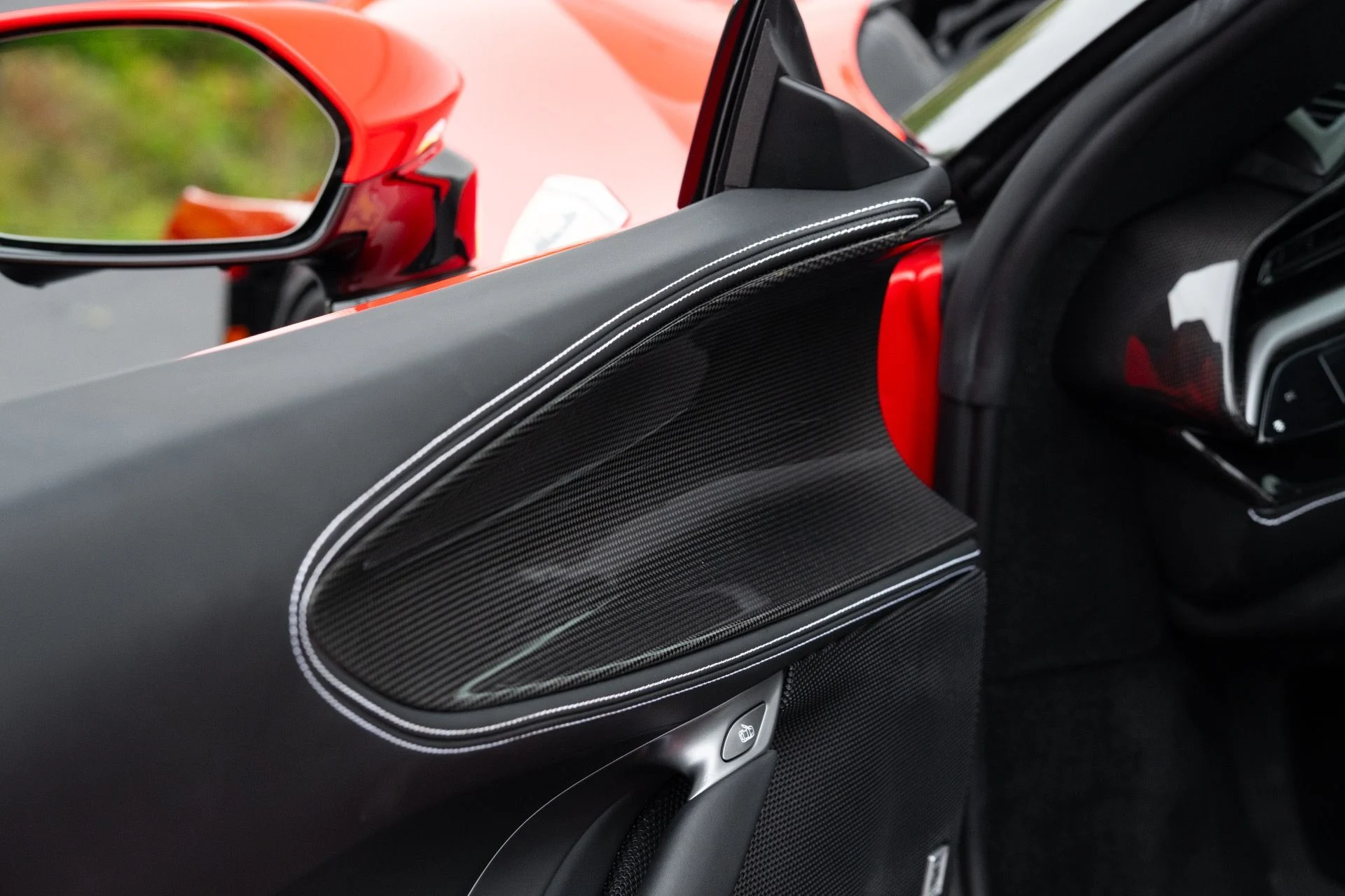 mph048_1595818831_Used_2024_Ferrari_SF_90_Spider_1773805384_992c344428