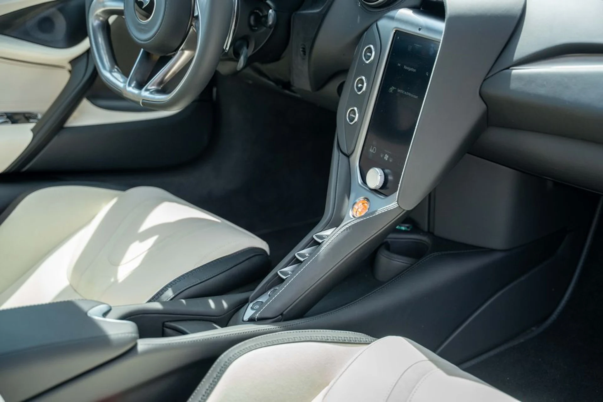 mph048_1602515596_24bcbac7_03d1_44c6_8a6c_72321370a9f2_582c4f3c37