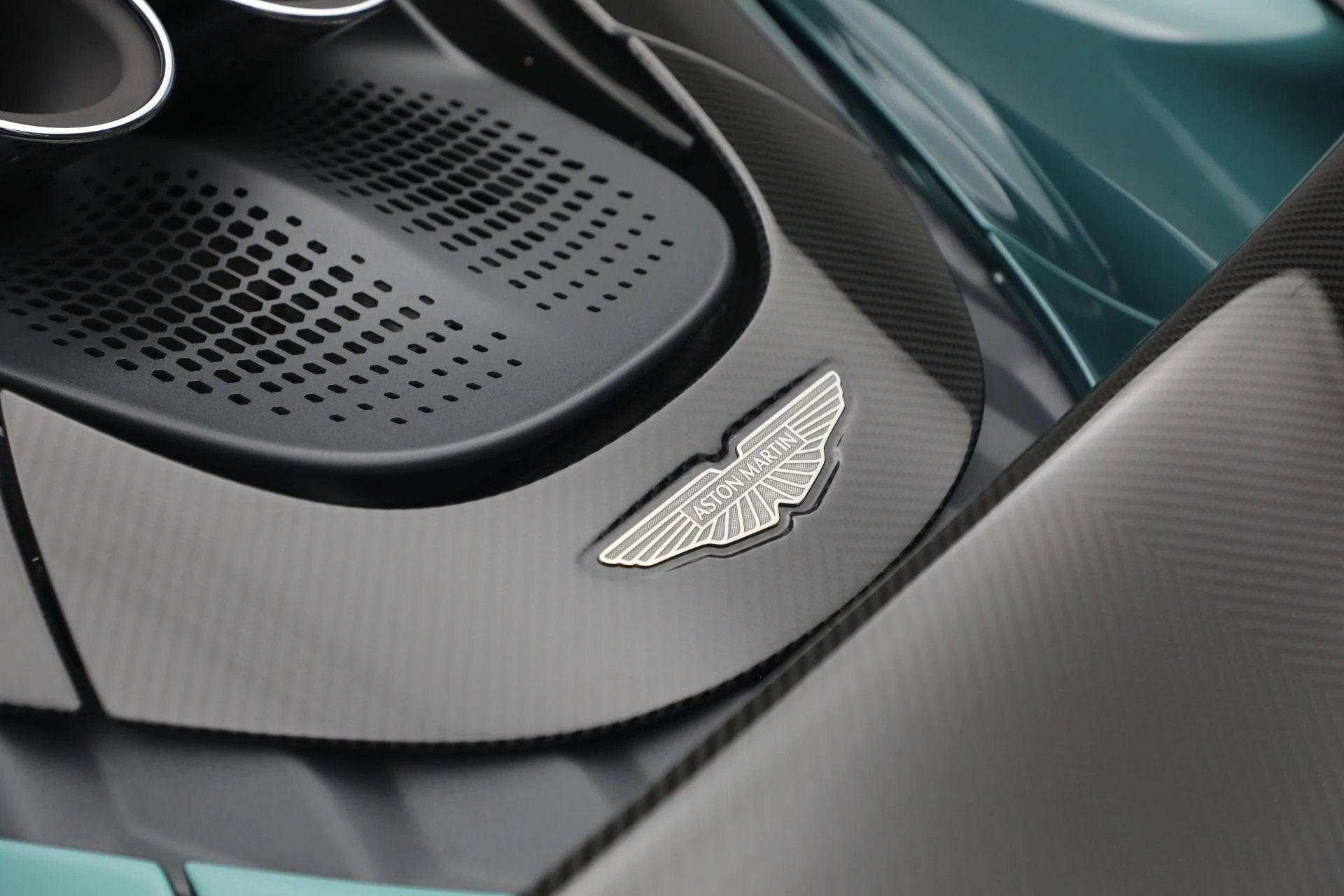 mph048_16081466_New_2026_Aston_Martin_Valhalla_1779312617_368b75fb84