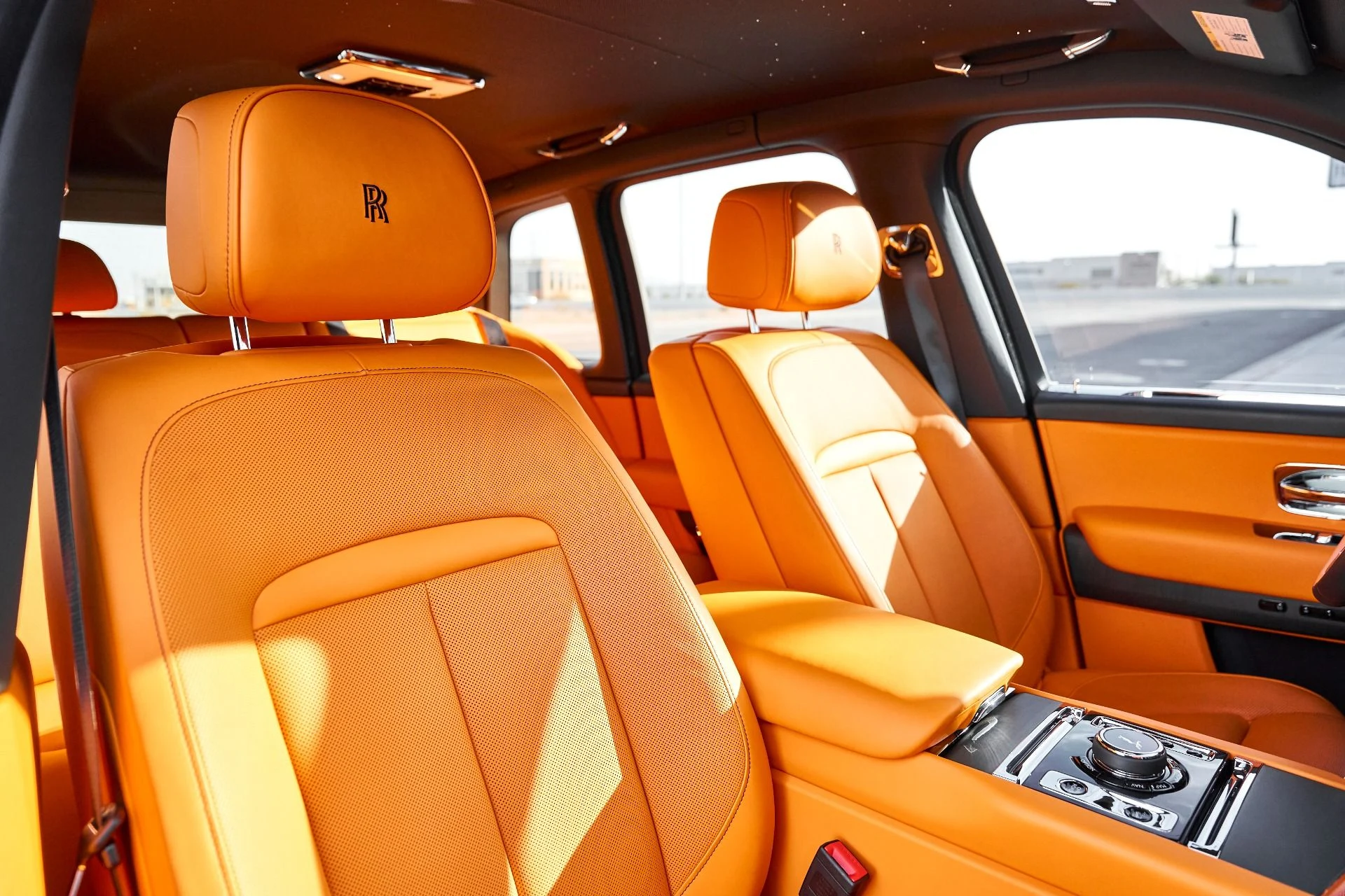 mph048_1627174833_Used_2025_Rolls_Royce_Cullinan_1766456672_c0fdb17dc5