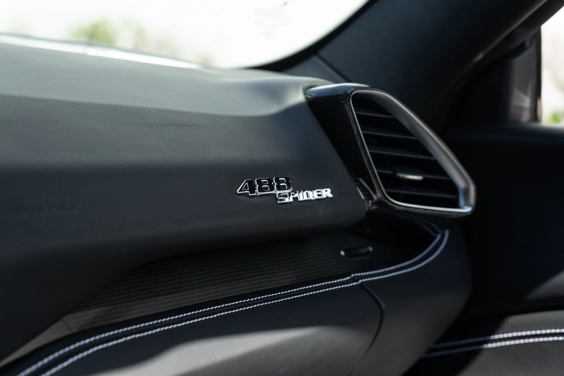 mph048_1632064568_Used_2017_Ferrari_488_Spider_1771888975_a16abaea7b