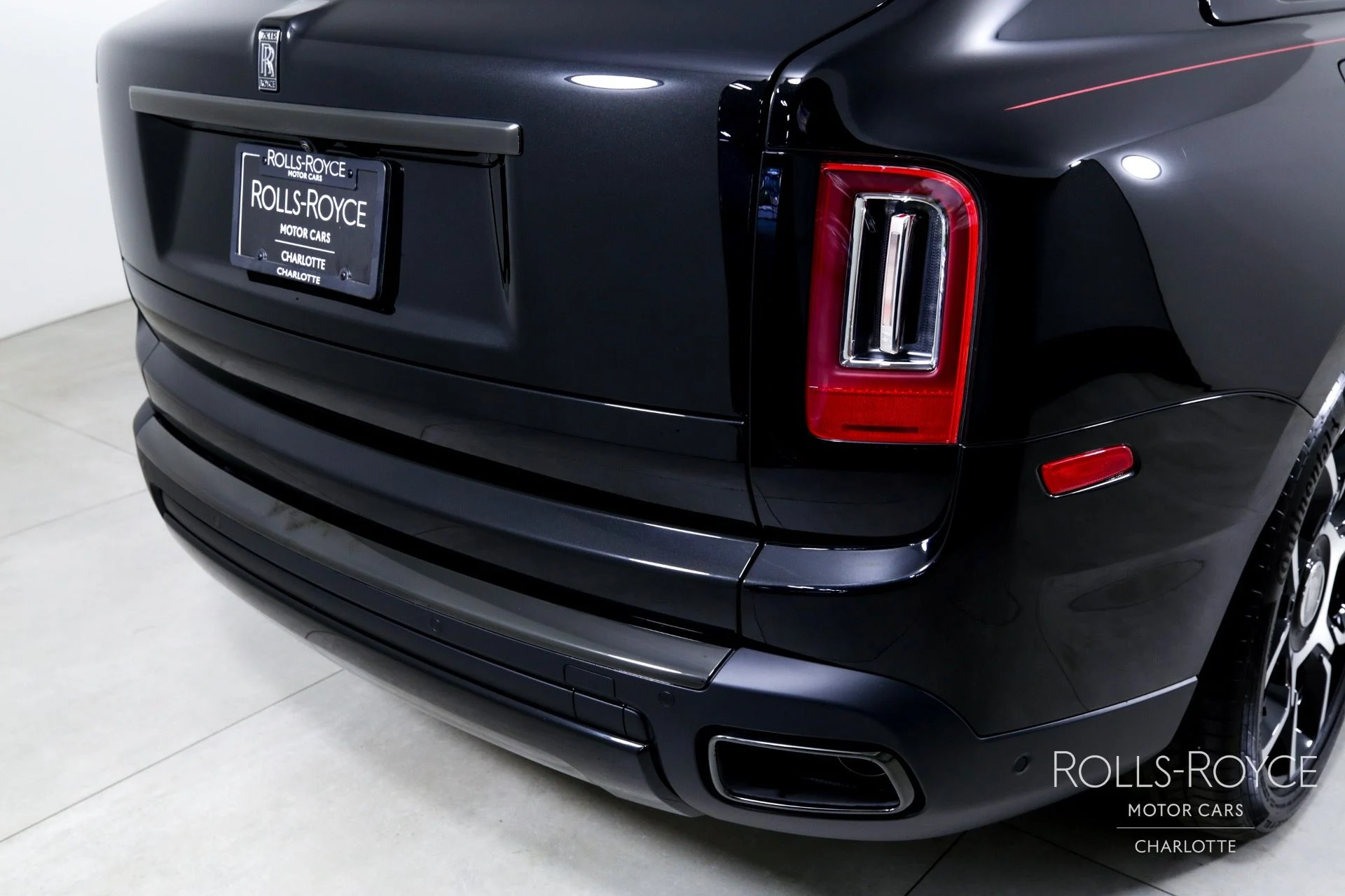 mph048_1643271270_Used_2024_Rolls_Royce_Black_Badge_Cullinan_1746462014_54c20448f8