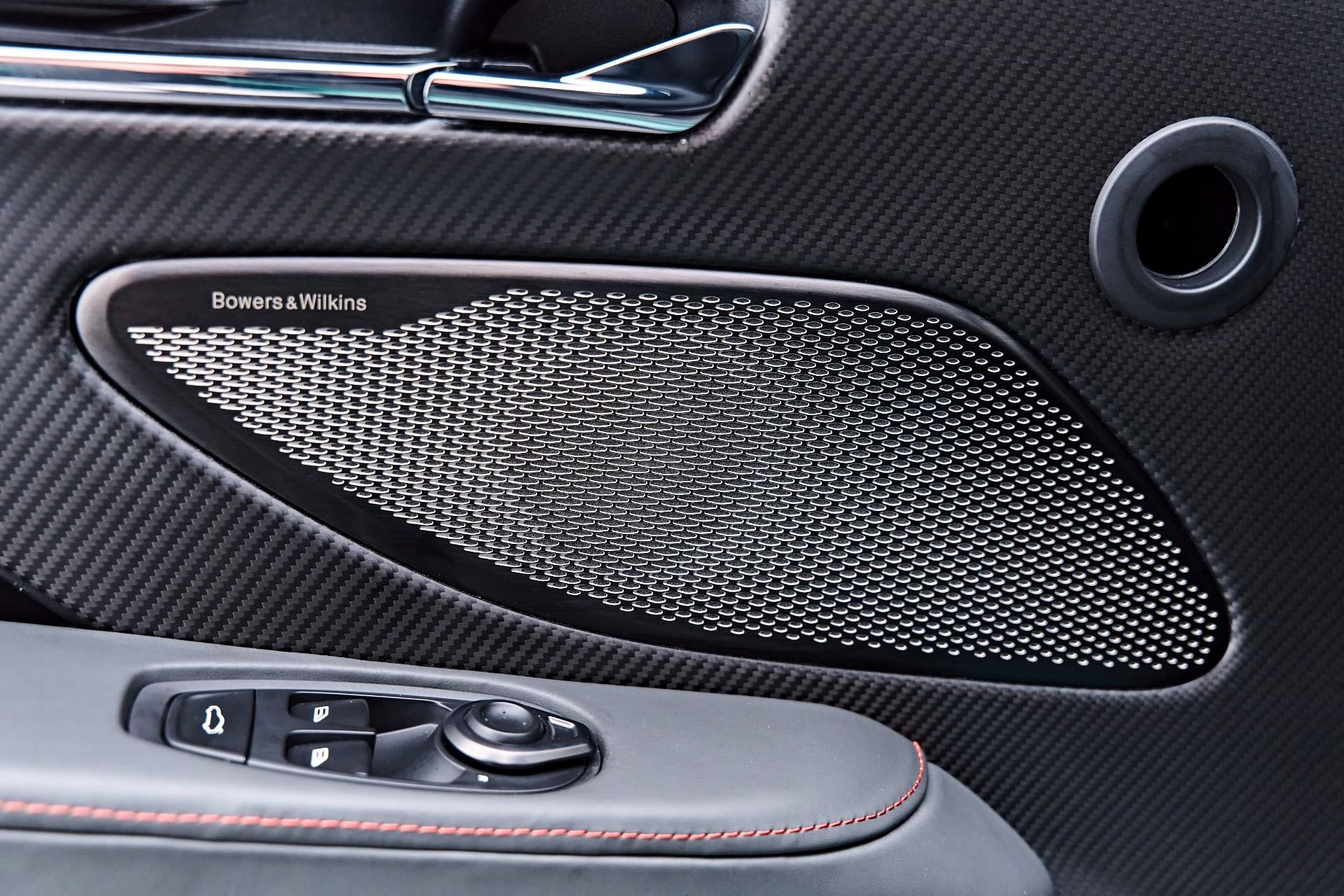 mph048_1644881737_Used_2024_Aston_Martin_DB_12_1784769394_b358c56bd7